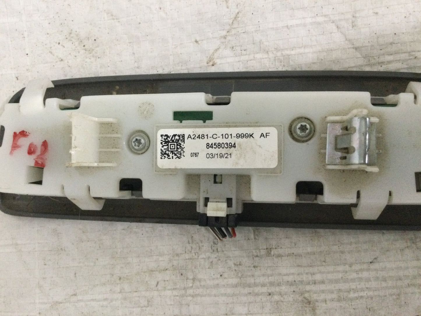 2021 Chevrolet Silverado 1500 Rear Dome Lamp Assembly OEM 84580394