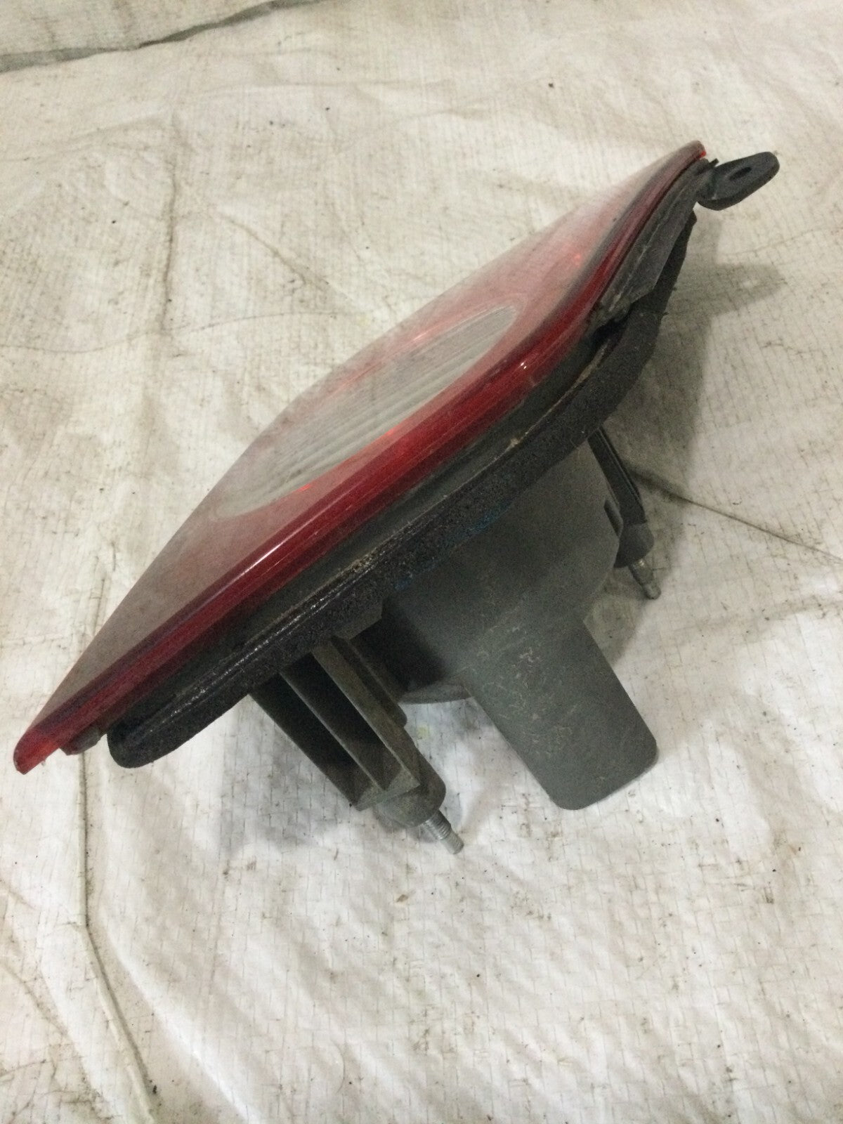 2006 -2007 Infiniti M45 Lid Mounted Left Tail Light Assembly OEM (DAMAGE MARKED)