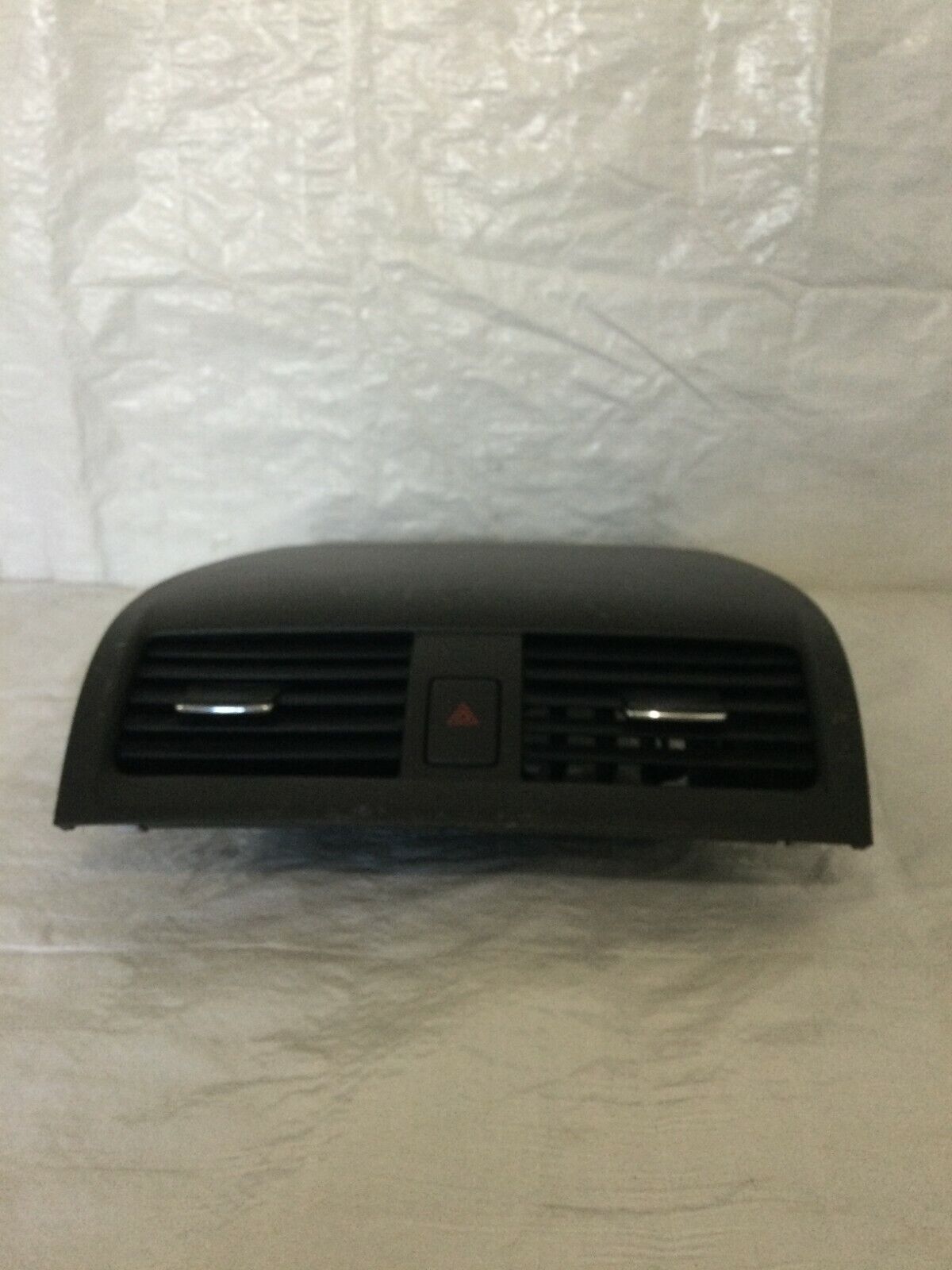 2003-2007 Honda Accord Center Dash Air Vents Vent Grille A/C W/ Hazard Switch OE