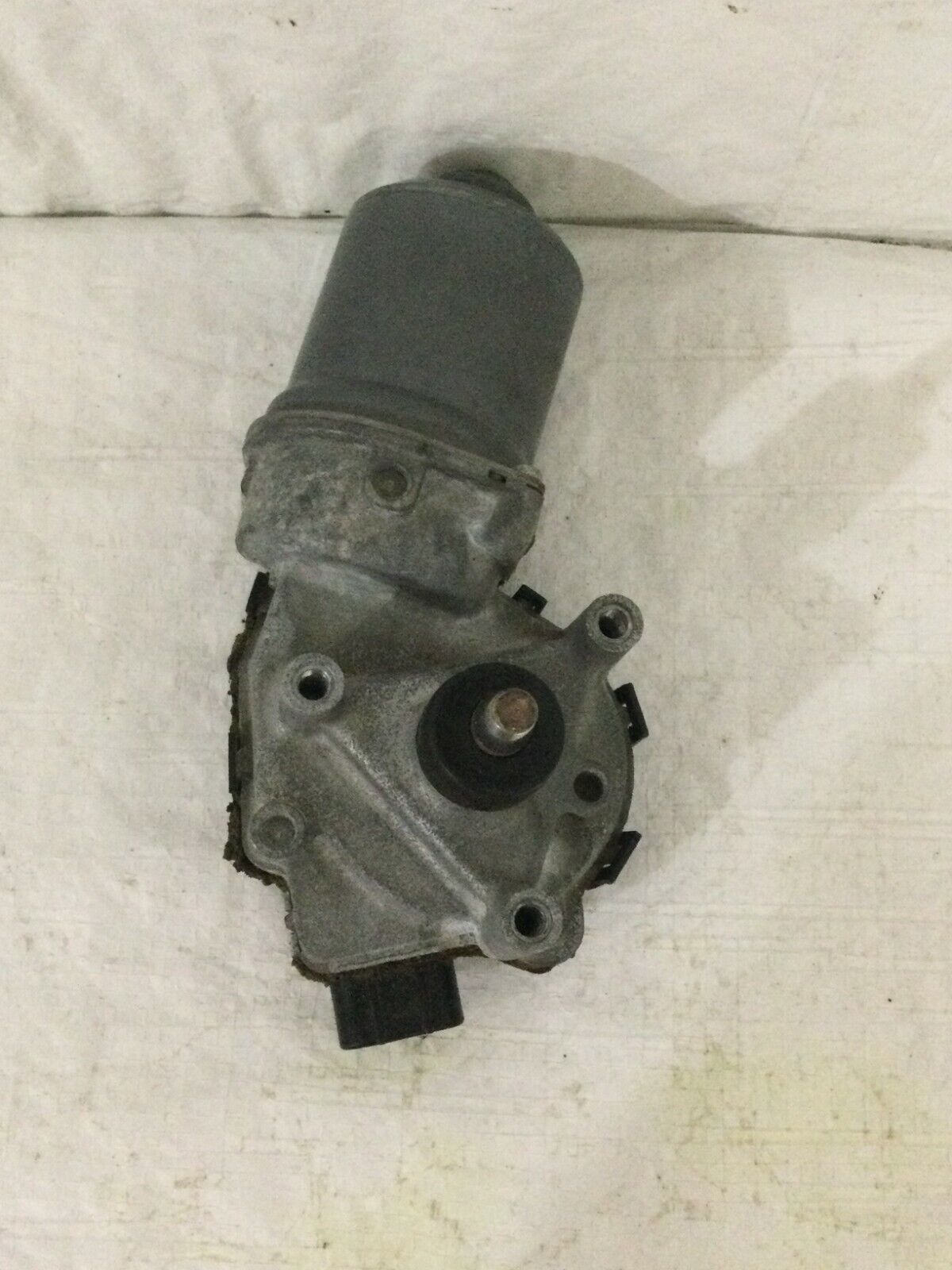 2016 Toyota Corolla Front Windshield Wiper Motor 85110-02350 OEM