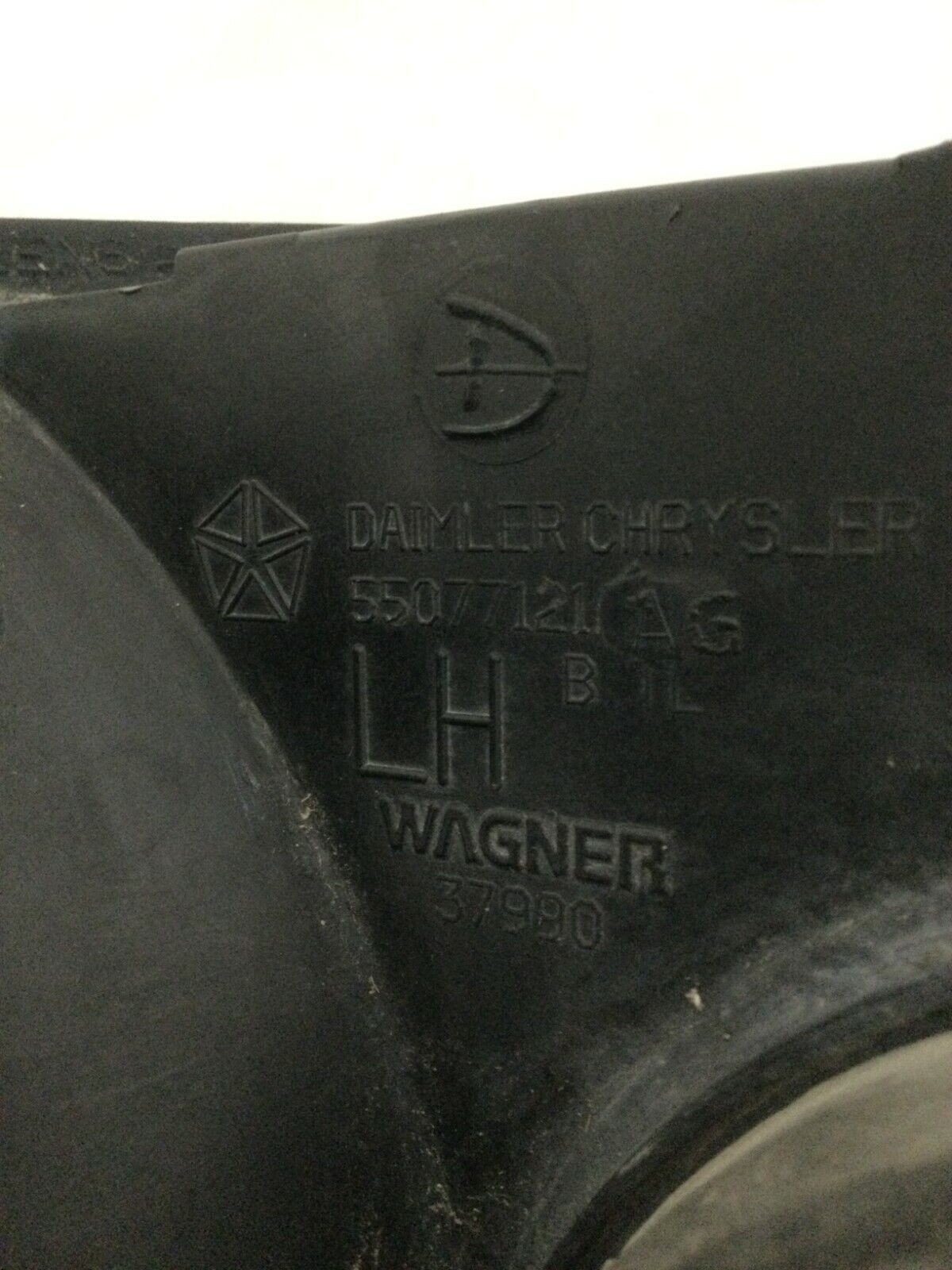 2002-2005 Dodge Ram Head Light 1500 Driver Left  Side 55077121AG OEM