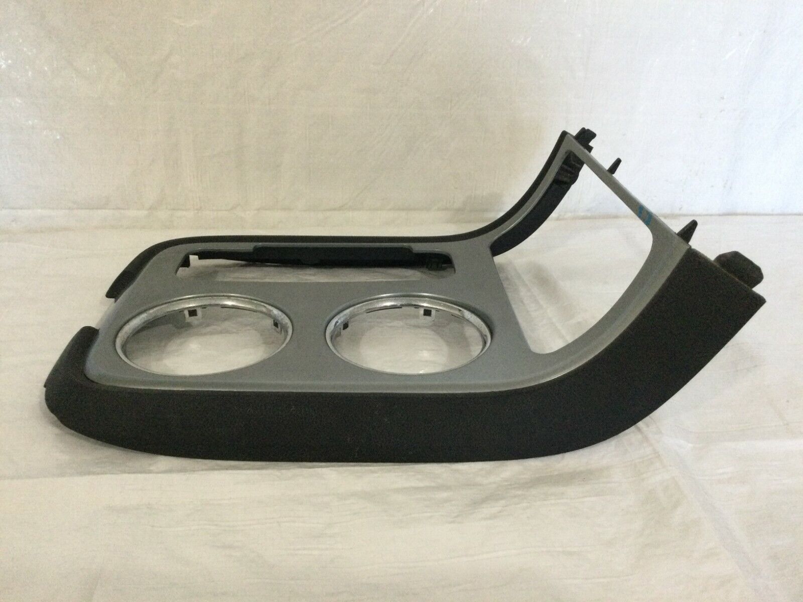 2007-2009 GMC Acadia Shifter Cup Holder Trim Bezel OEM 25814805