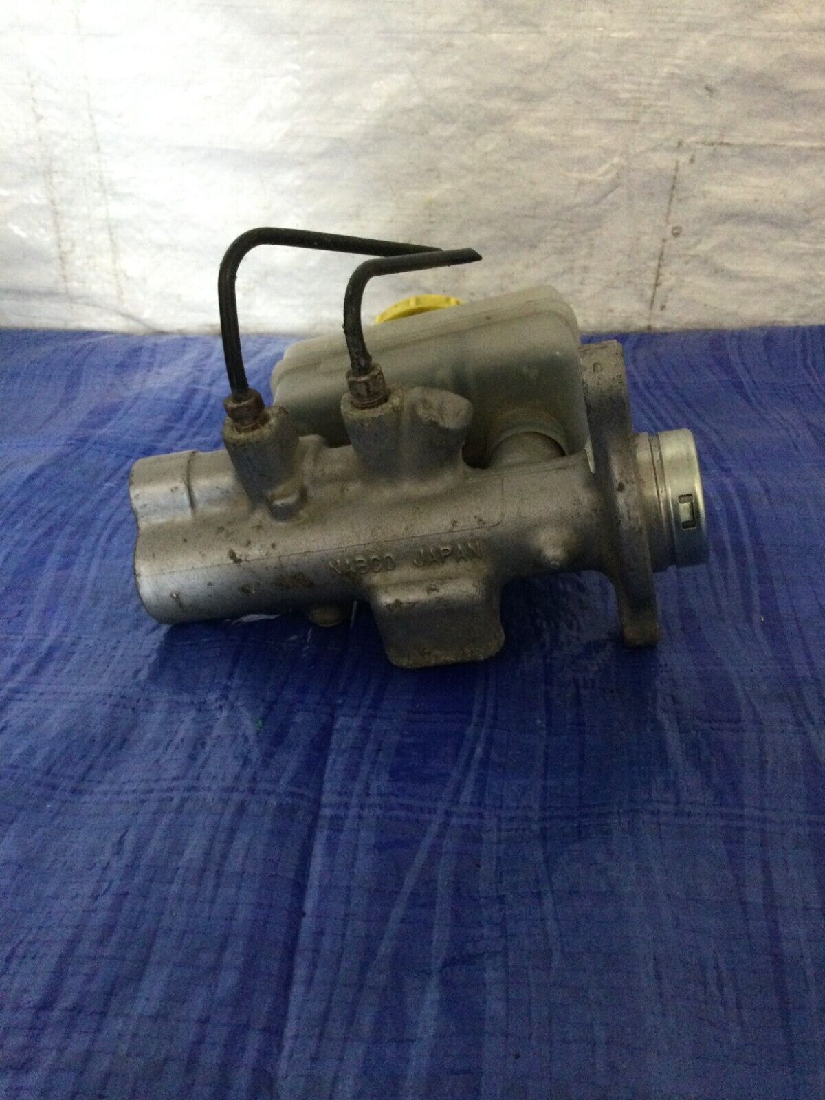 2001 Nissan Xterra Master Cylinder W/ Reservoir OEM