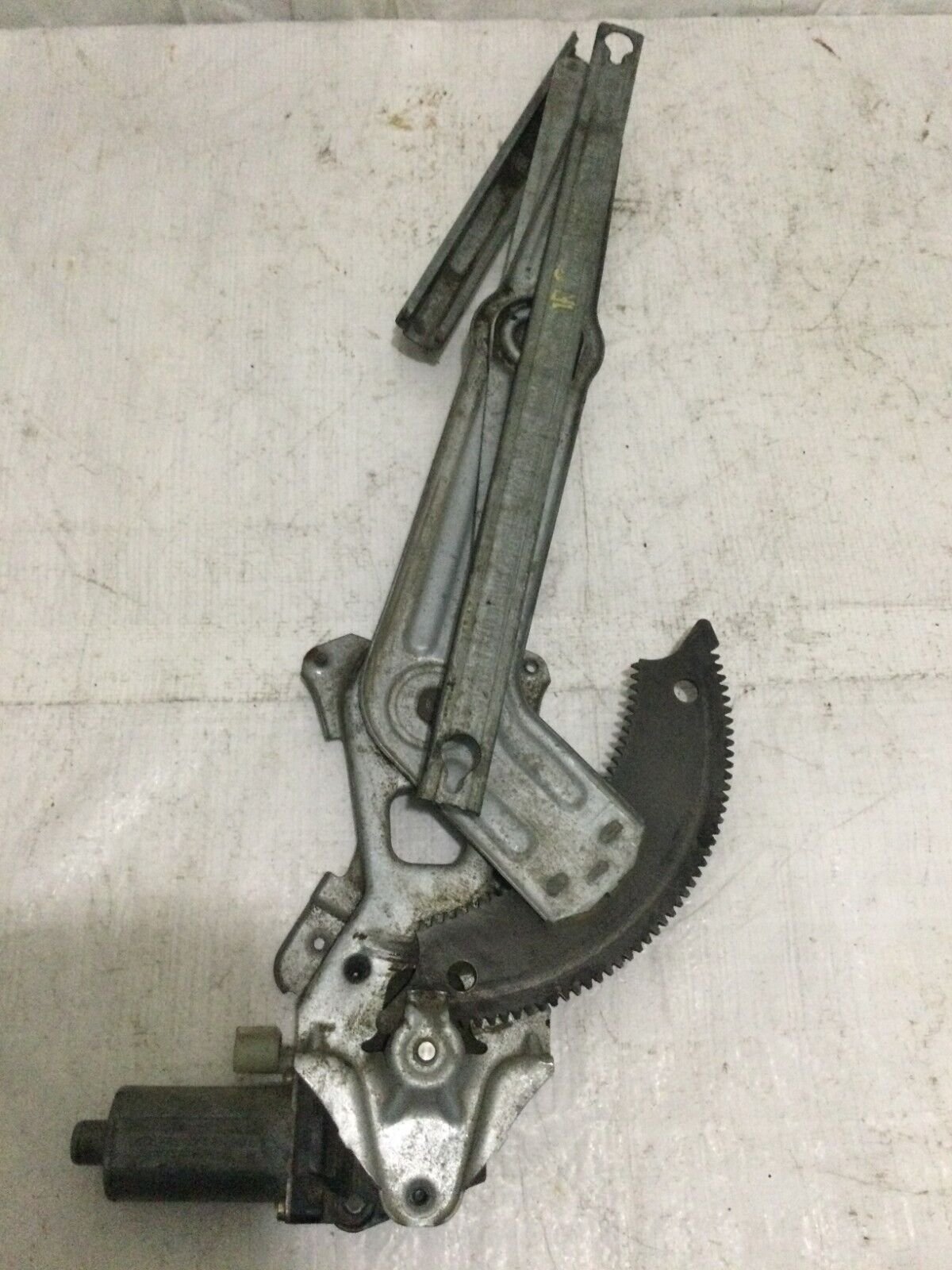 2007 Dodge Ram 1500 Front Left Window Regualtor Motor OEM