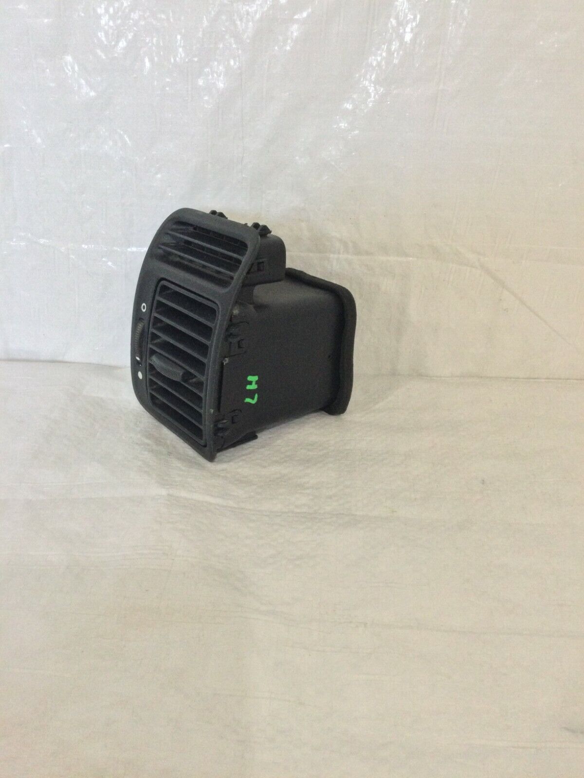 2002-2005 Honda CR-V CRV Dash Air Vent Left Driver Side OEM LH