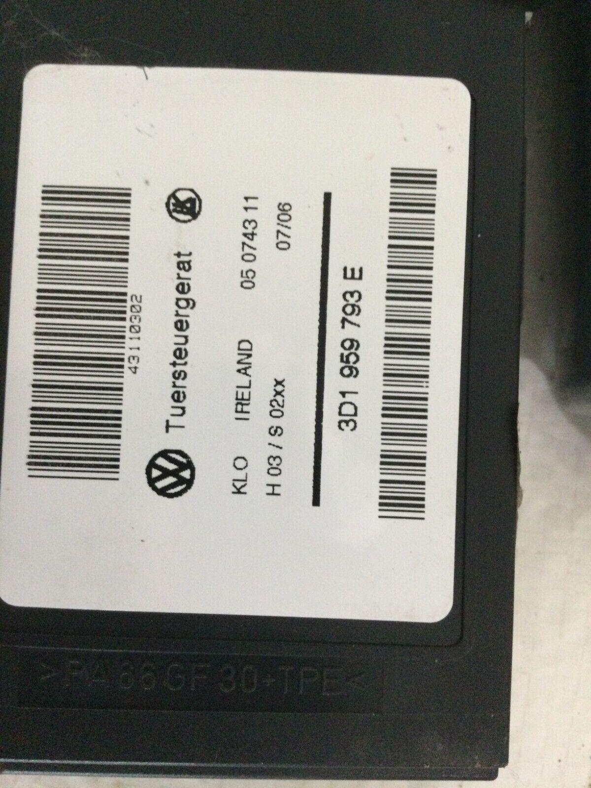 2007 Volkswagen Touareg Driver Front Left Window  Regulator Motor OEM 3D1959793E