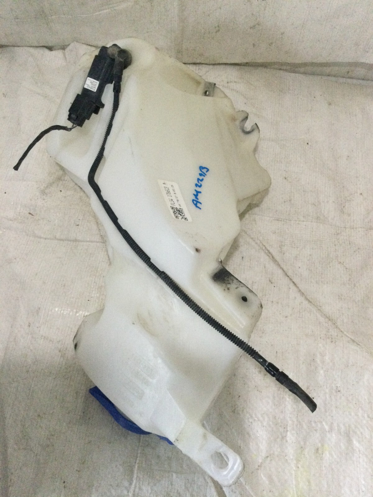 2018-2019 Ford F-150 Windshield Washer Reservoir Bottle  JL34-17B613-AF OEM