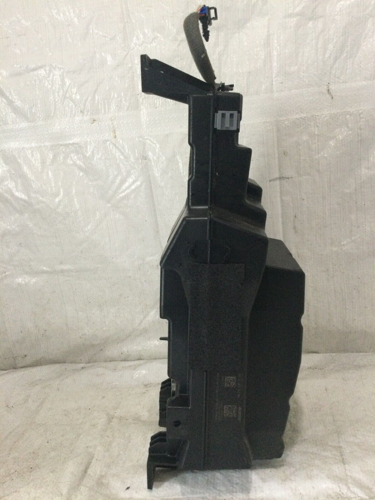 2007-2009 Cadillac Escalade Subwoofer Speaker 15902129 OEM