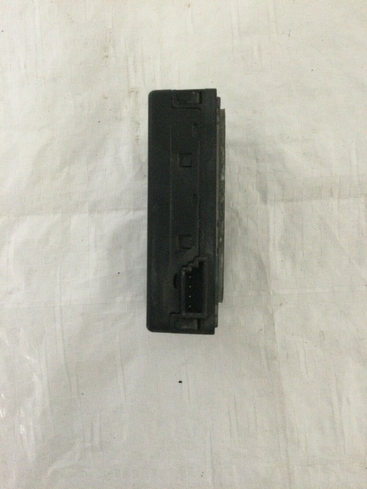 2006 BMW 750Li Sedan Windshield Rain Sensor Module OEM 6947845