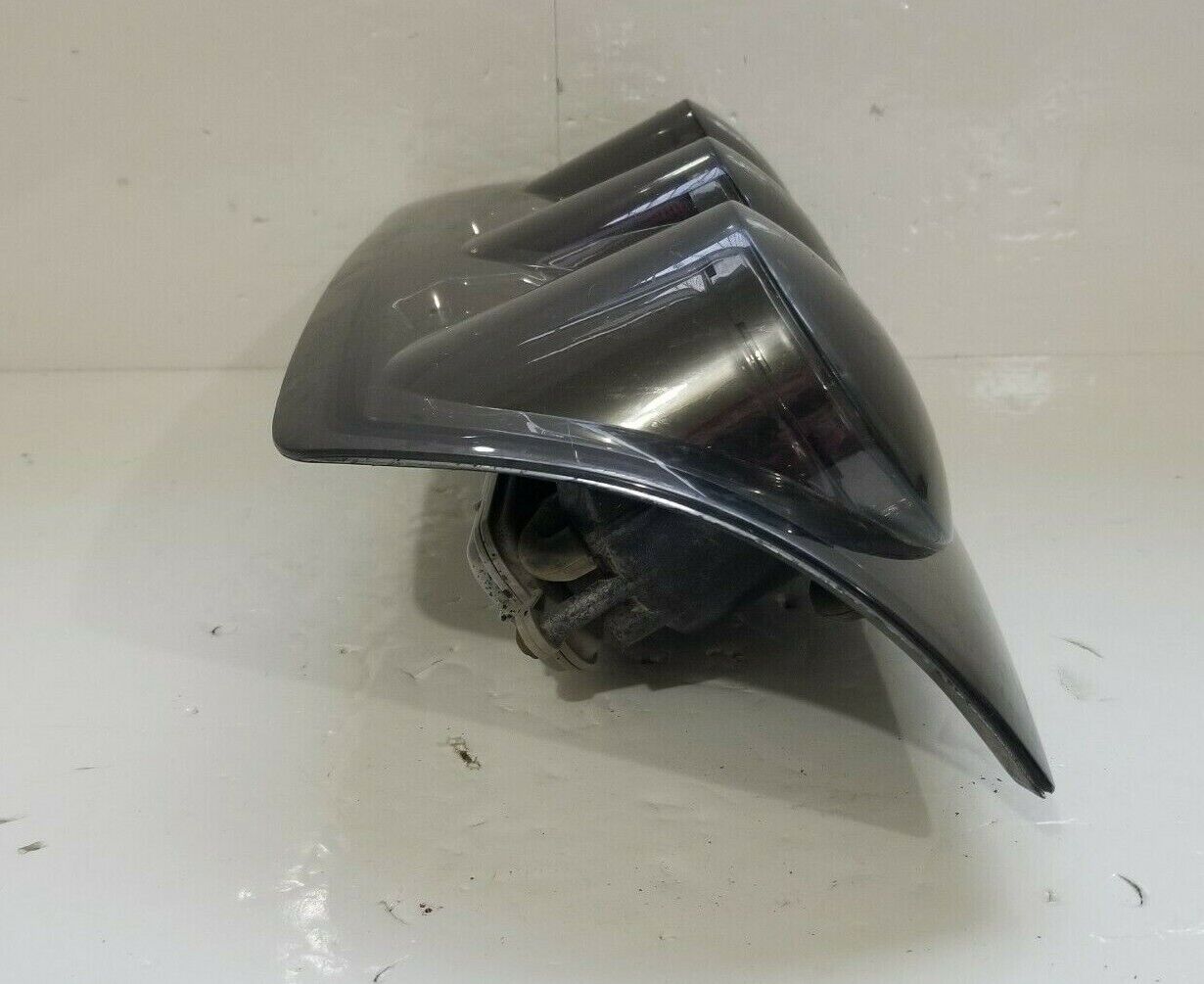 2004 Dodge Ram 1500 Tail Light Lamp Right Passenger Side Black OEM RH