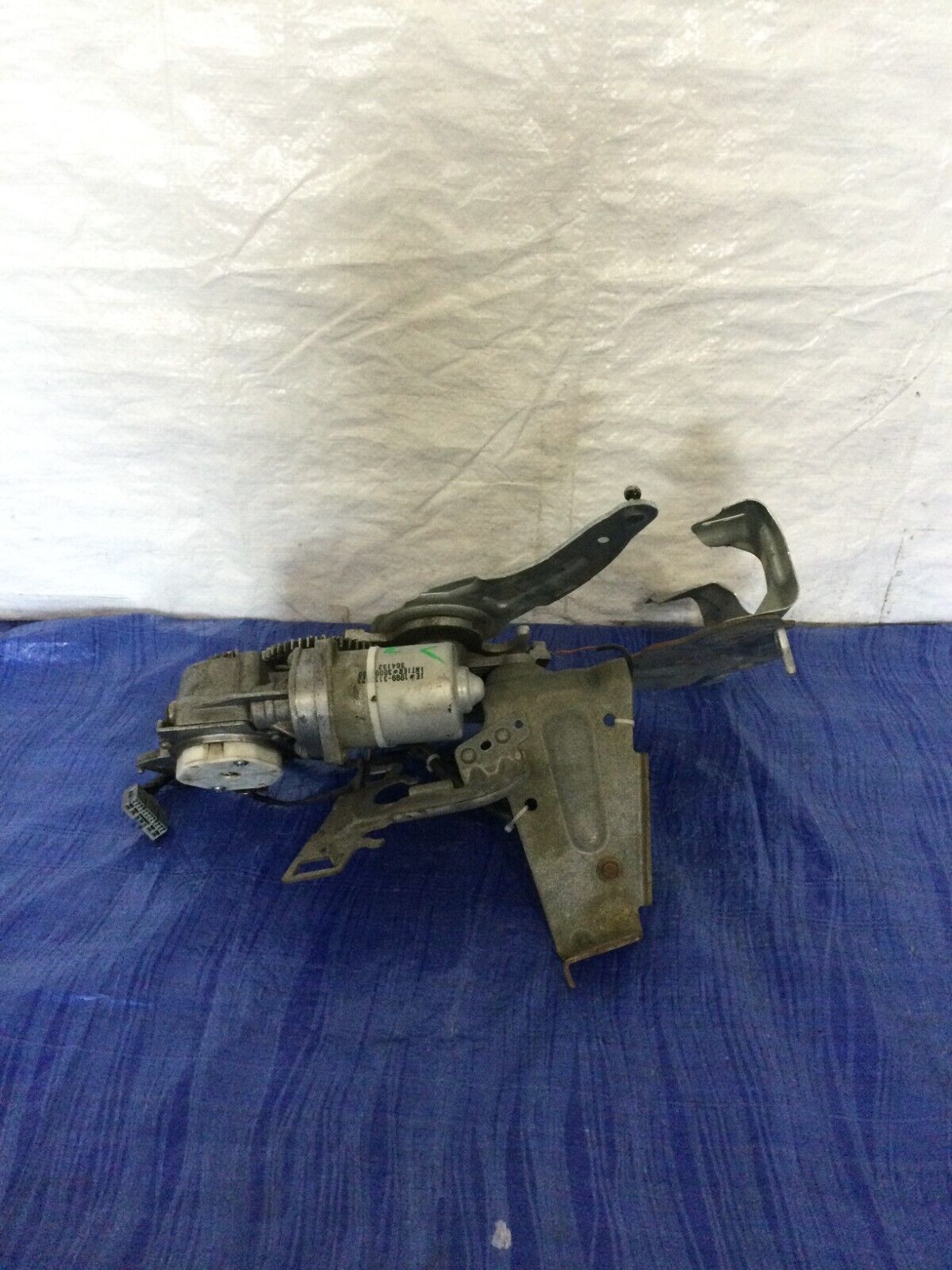 2007-2008 Cadillac Escalade ESV Tailgate Lift Motor OEM