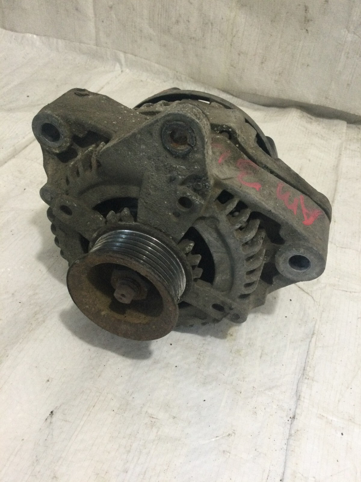 2005 Toyota 4Runner Alternator Motor OEM 4.7L V8