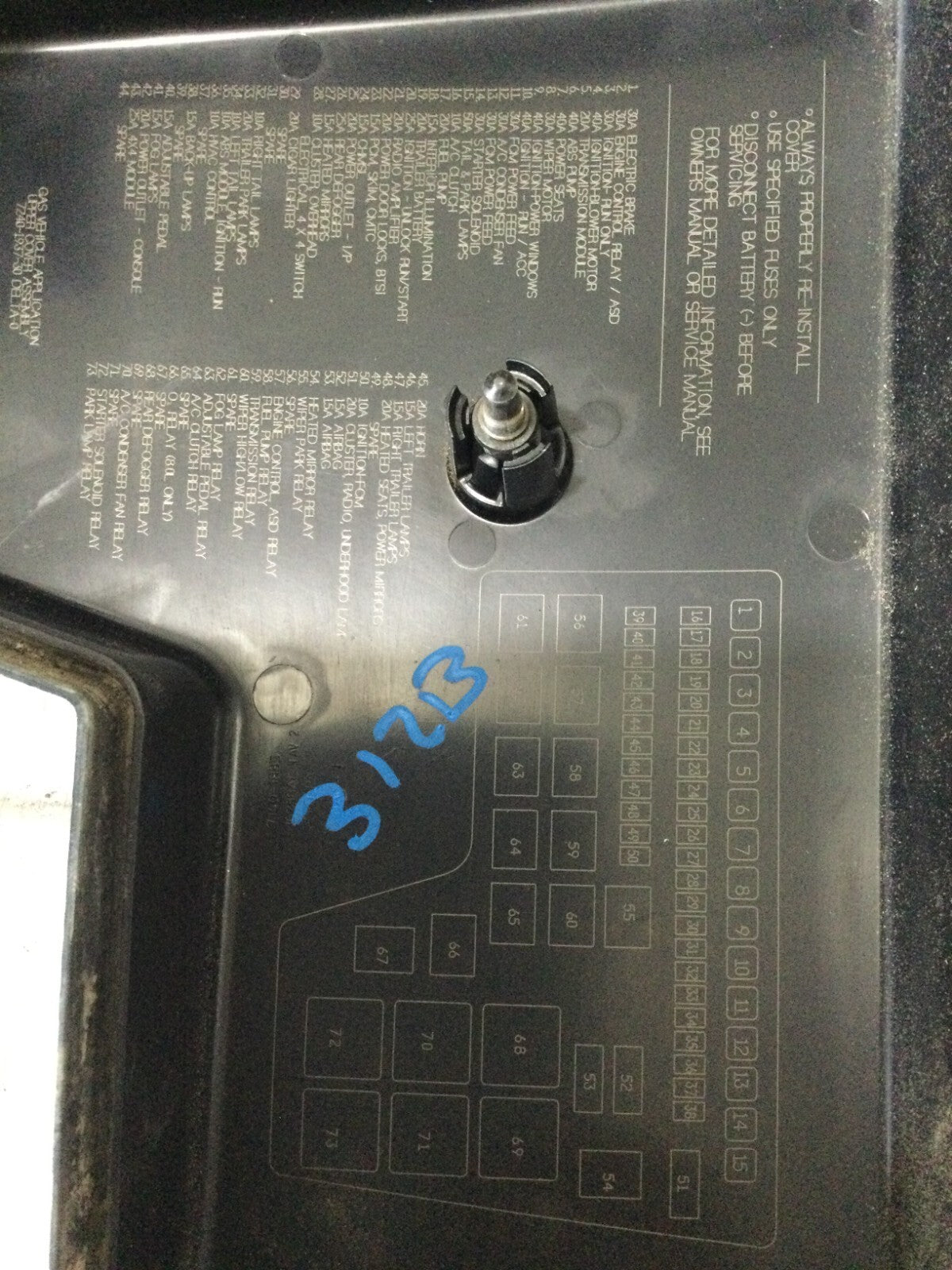 2005 Dodge Ram 1500 TIPM Integrated Power Module Fuse Box P05026034AB OEM