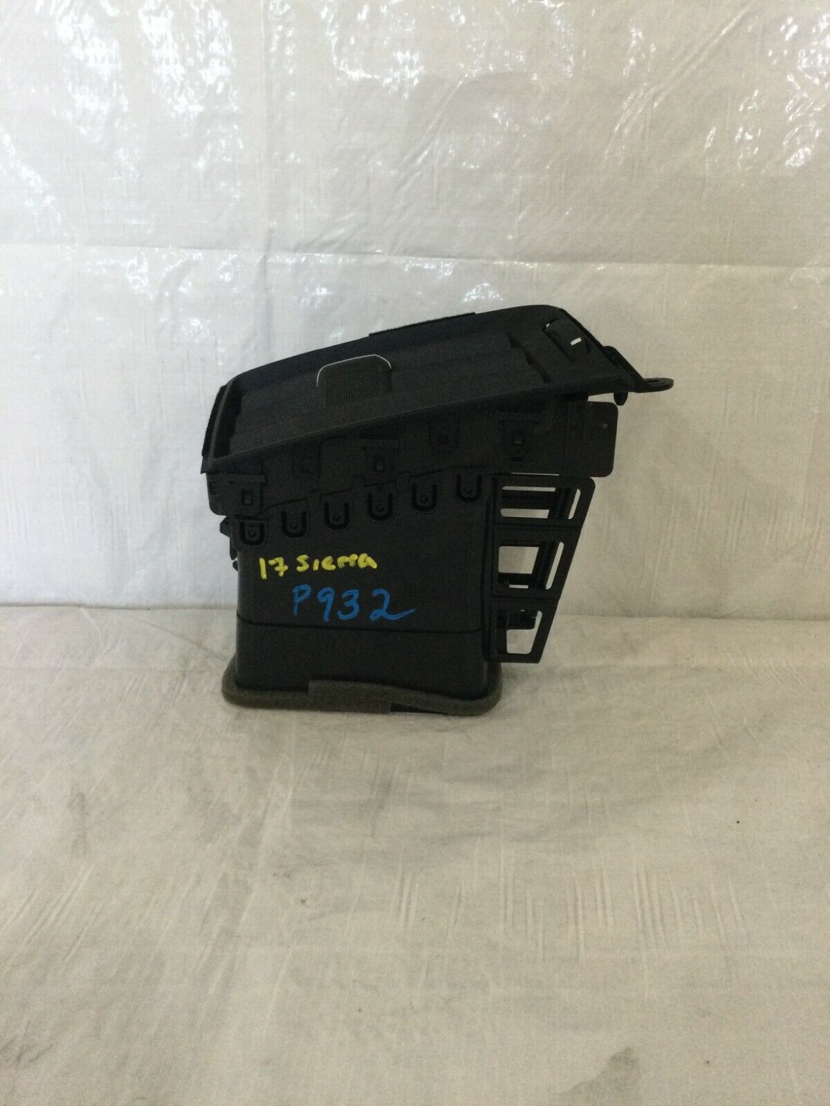 2017 GMC Sierra 1500 Right Passenger Dash Air Vent  OEM 2-4 V8 6.2L 20943683
