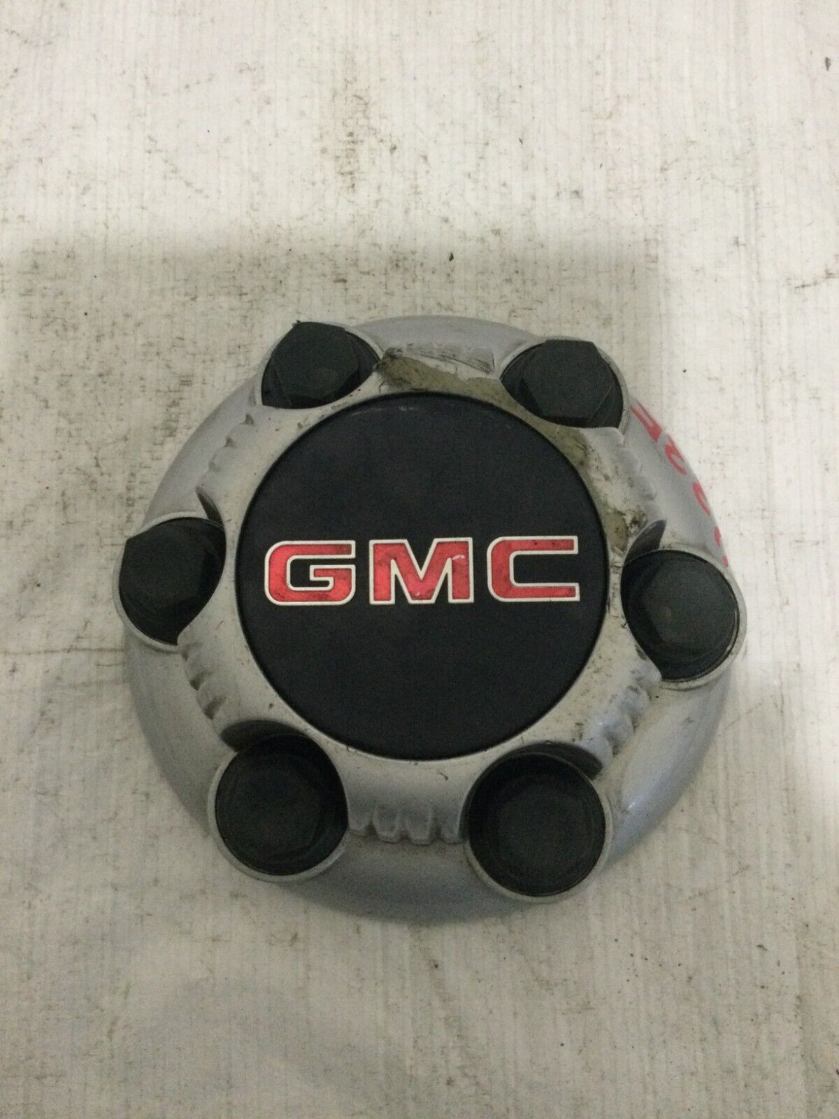 1999-2013 GMC Sierra 1500 Center Cap 6 Lug OEM 9596663