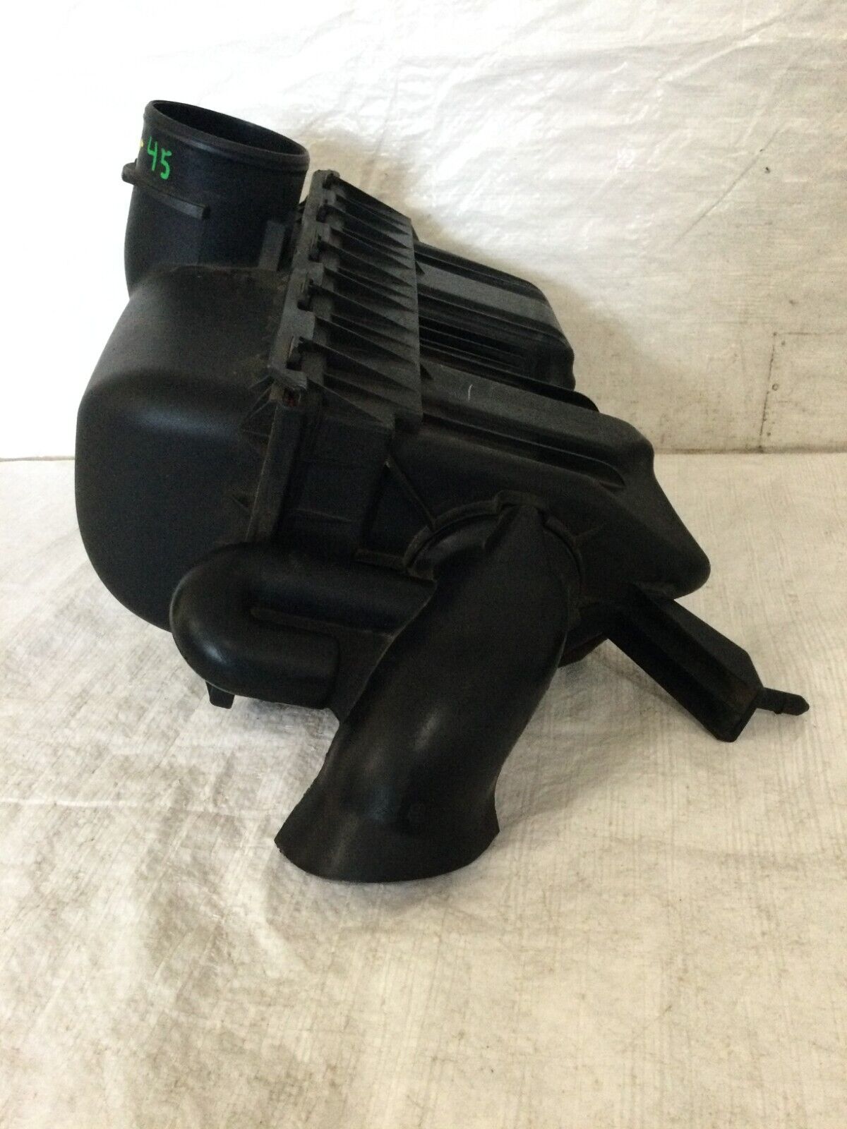 2006 Dodge Dakota Air Cleaner Filter Box Assembly OEM