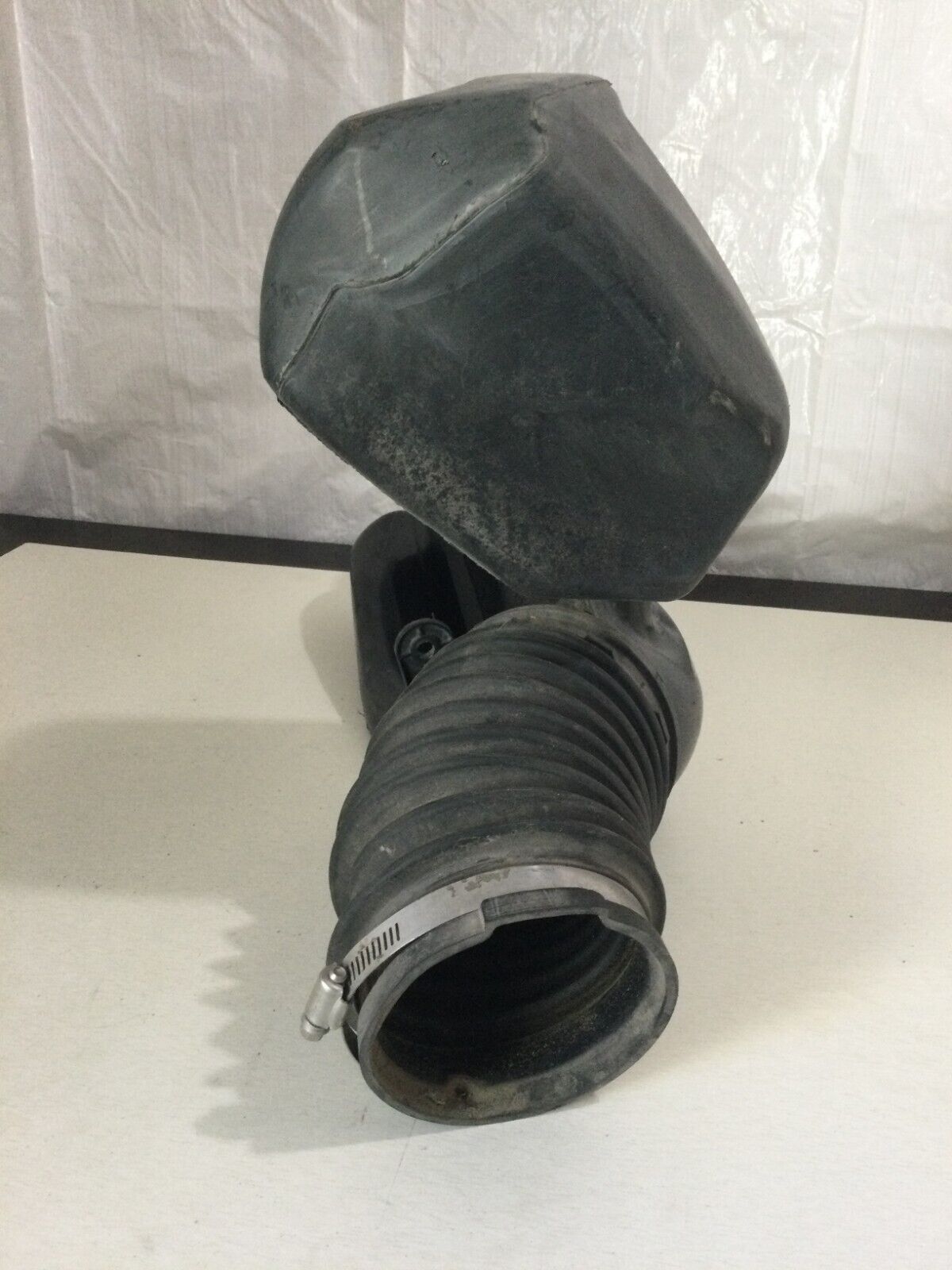 2003-2006 Chevrolet Silverado 1500 Air Intake Tube Duct Hose 25335335 OEM