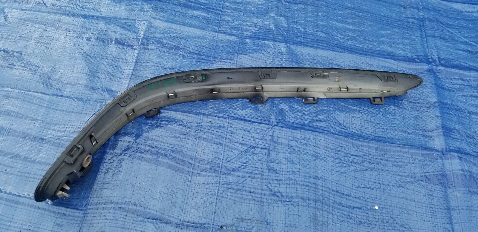 2004 Mercedes Benz S430 Right Front Turn Signal Reflector Light W/ Housing Trim