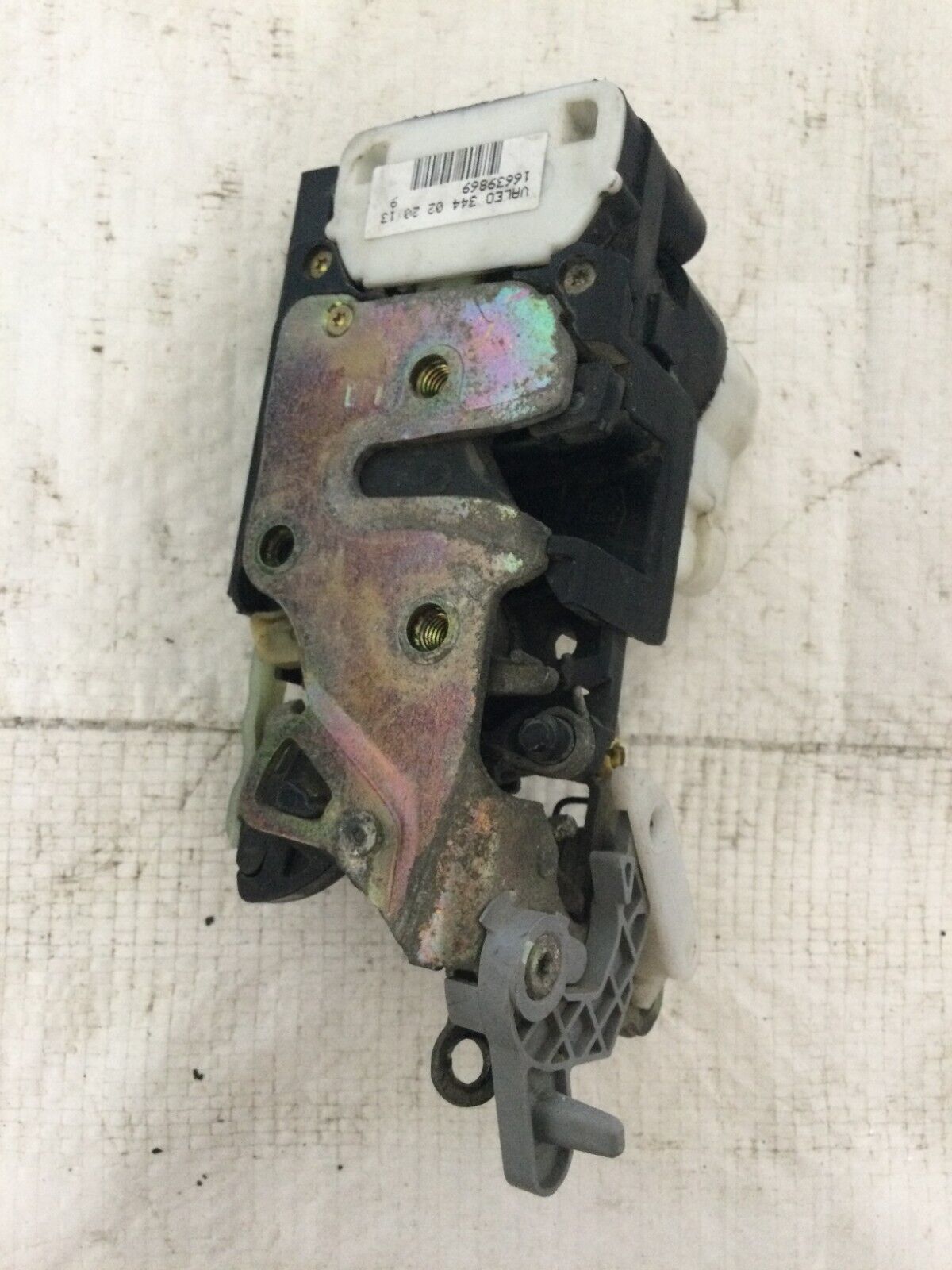 2003-2006 Cadillac Escalade Rear Left Door Lock Latch Actuator OEM