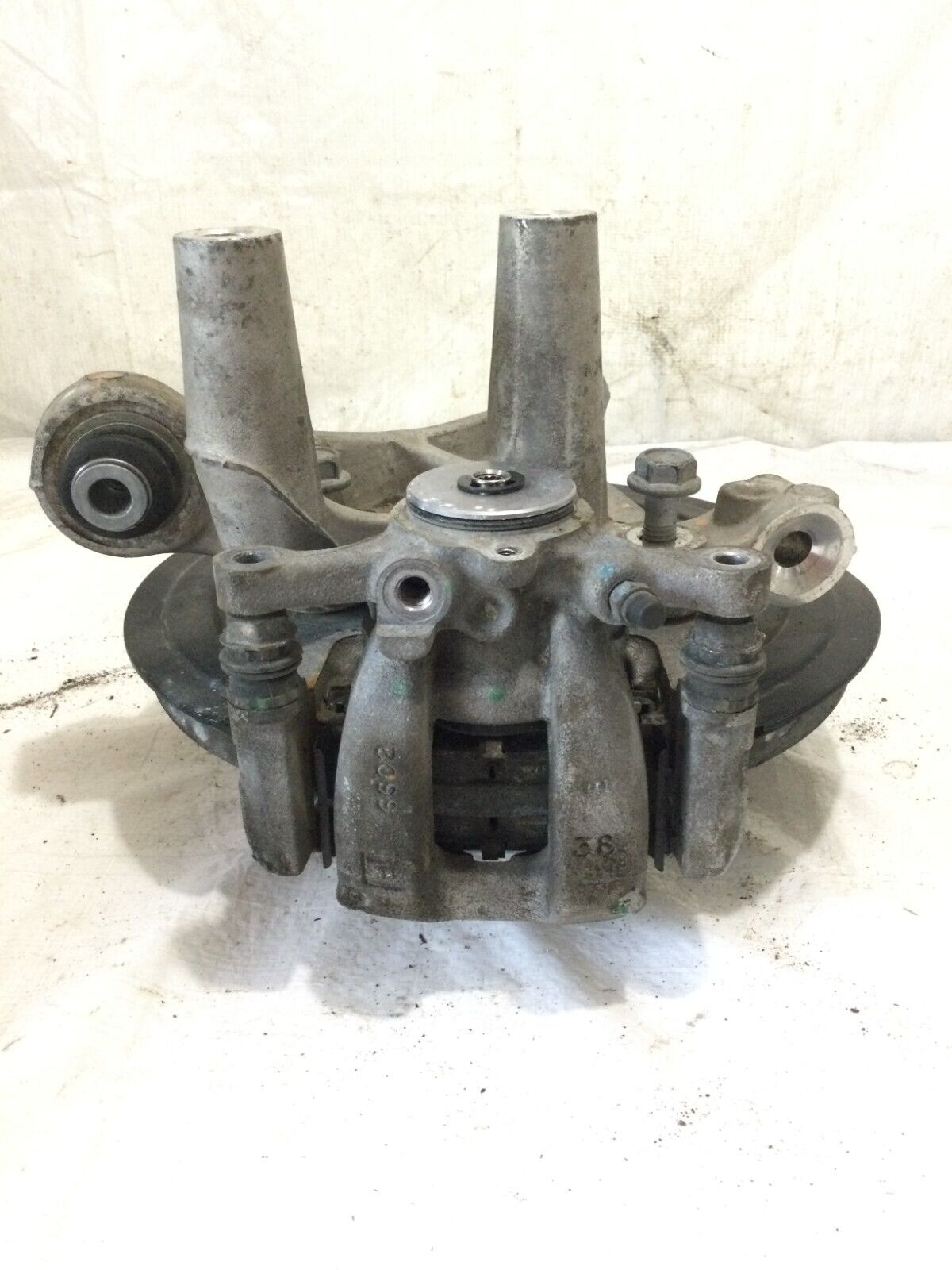 2017 Chevrolet Malibu Rear Left Spindle Knucke Bearing Hub OEM