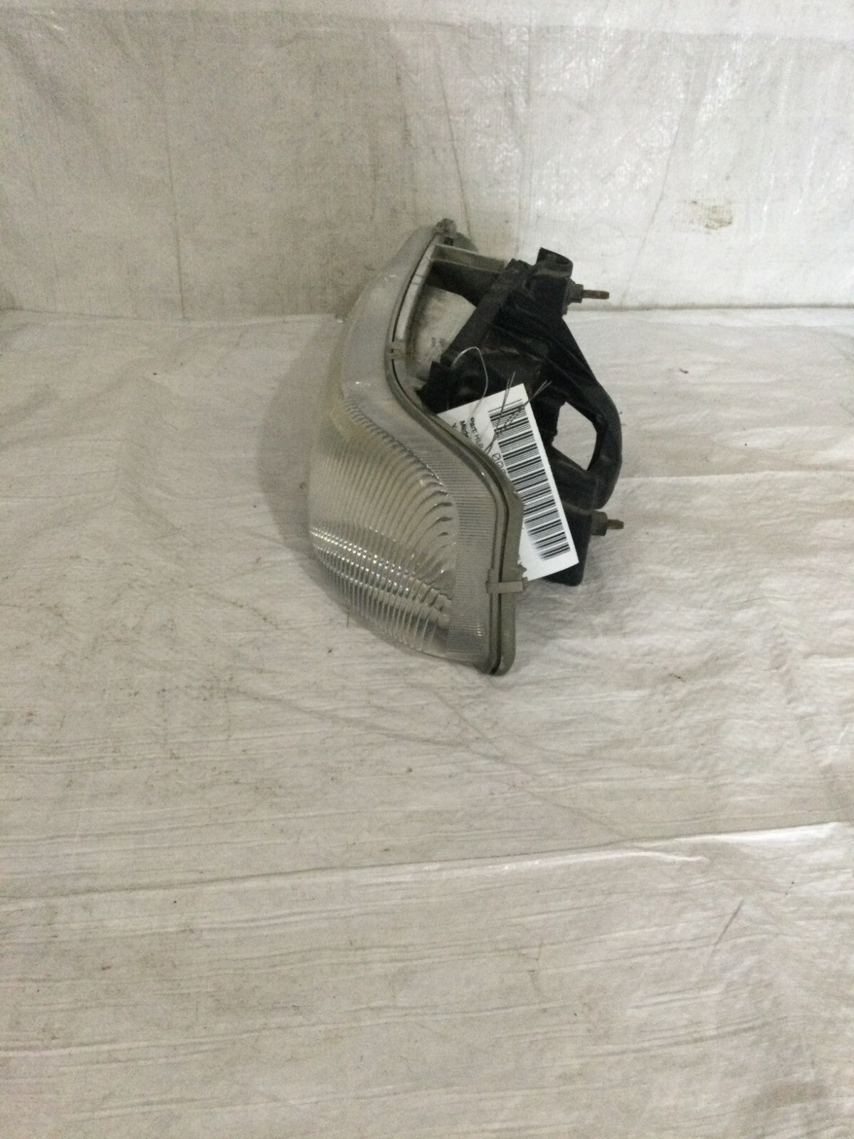 2001 Chevrolet Silverado 2500 Left Driver Headlight OEM