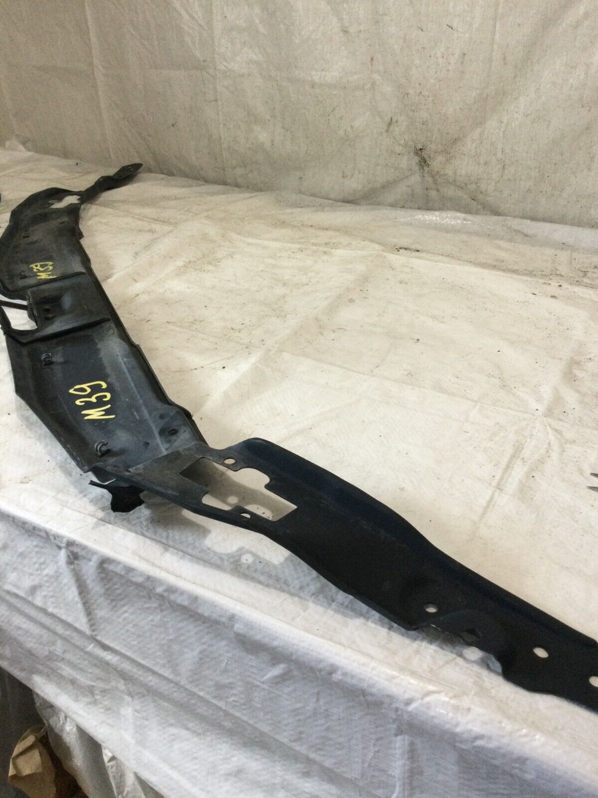 2004 Mercedes-Benz S-Class   Front  Upper Radiator  Support OEM