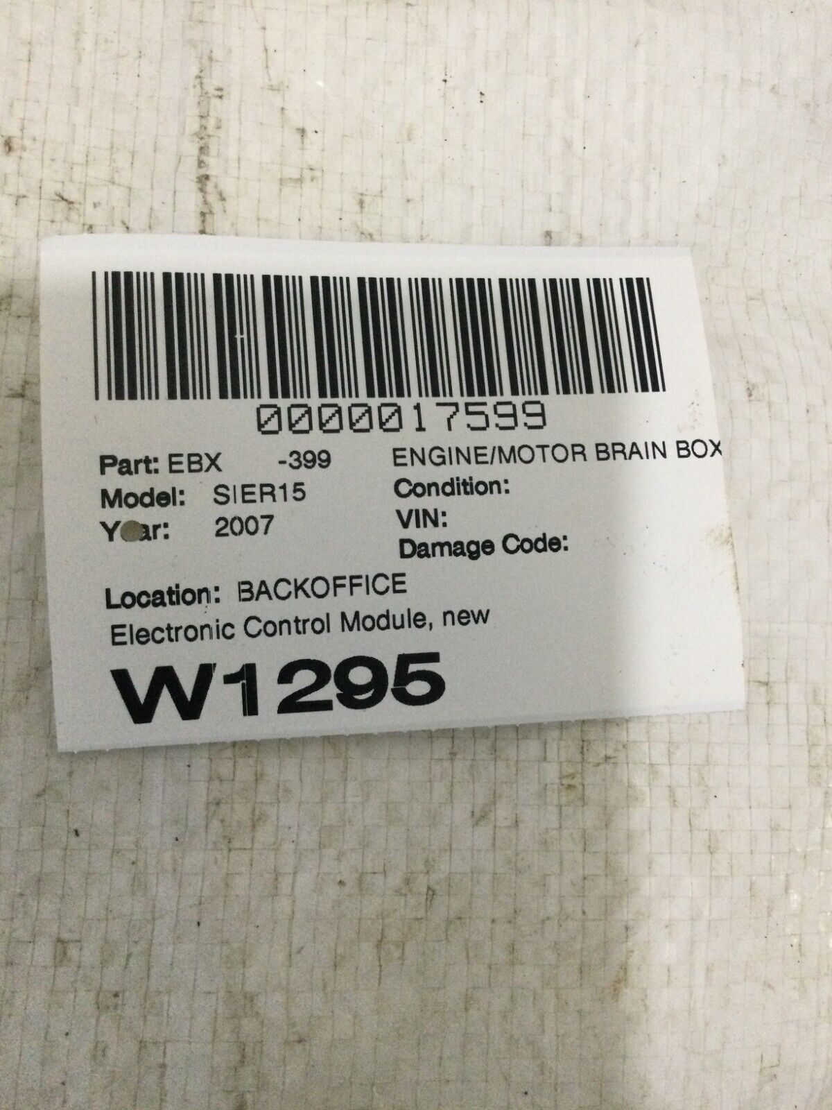 2007 GMC Sierra 1500   Engine motor Control Module  OEM 12614085