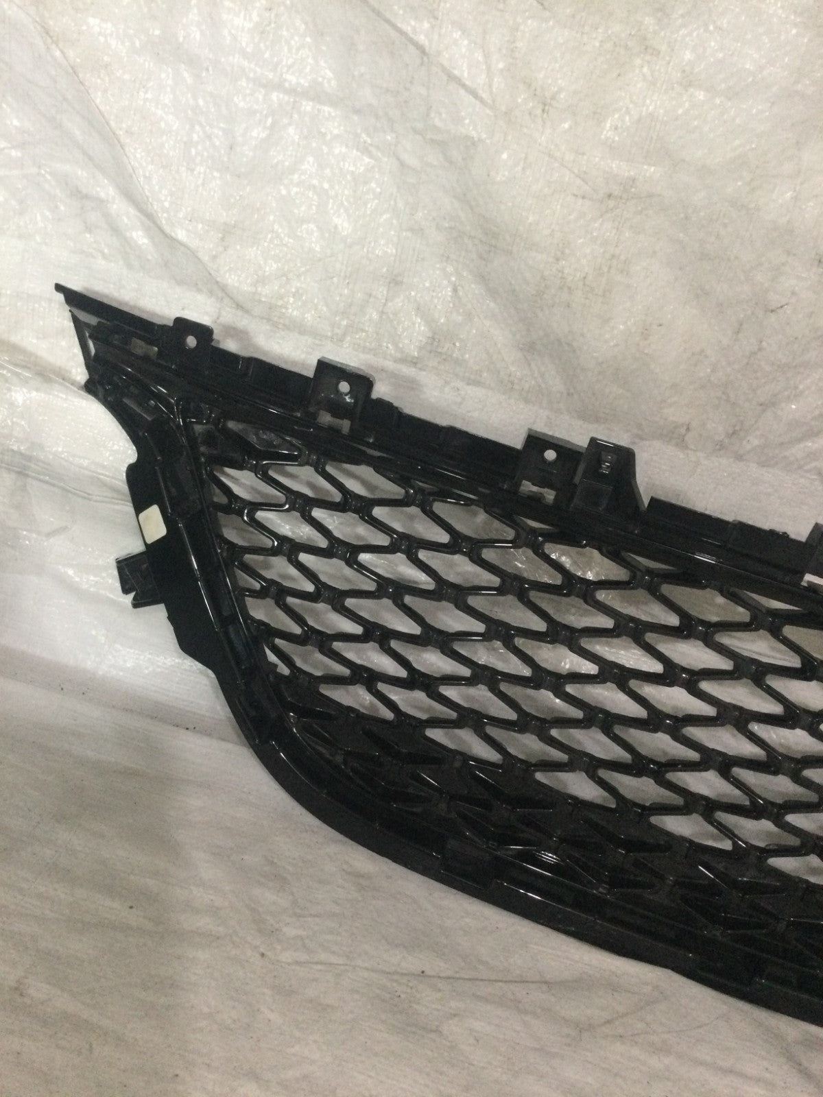 2021-2022 Chrysler Pacifica  Front Bumper Lower Grille OEM 6WF63TRMAB