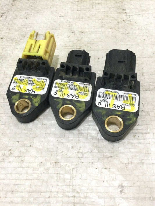2015 jeep patriot  Rear  Left Side SRS  Sensor OEM