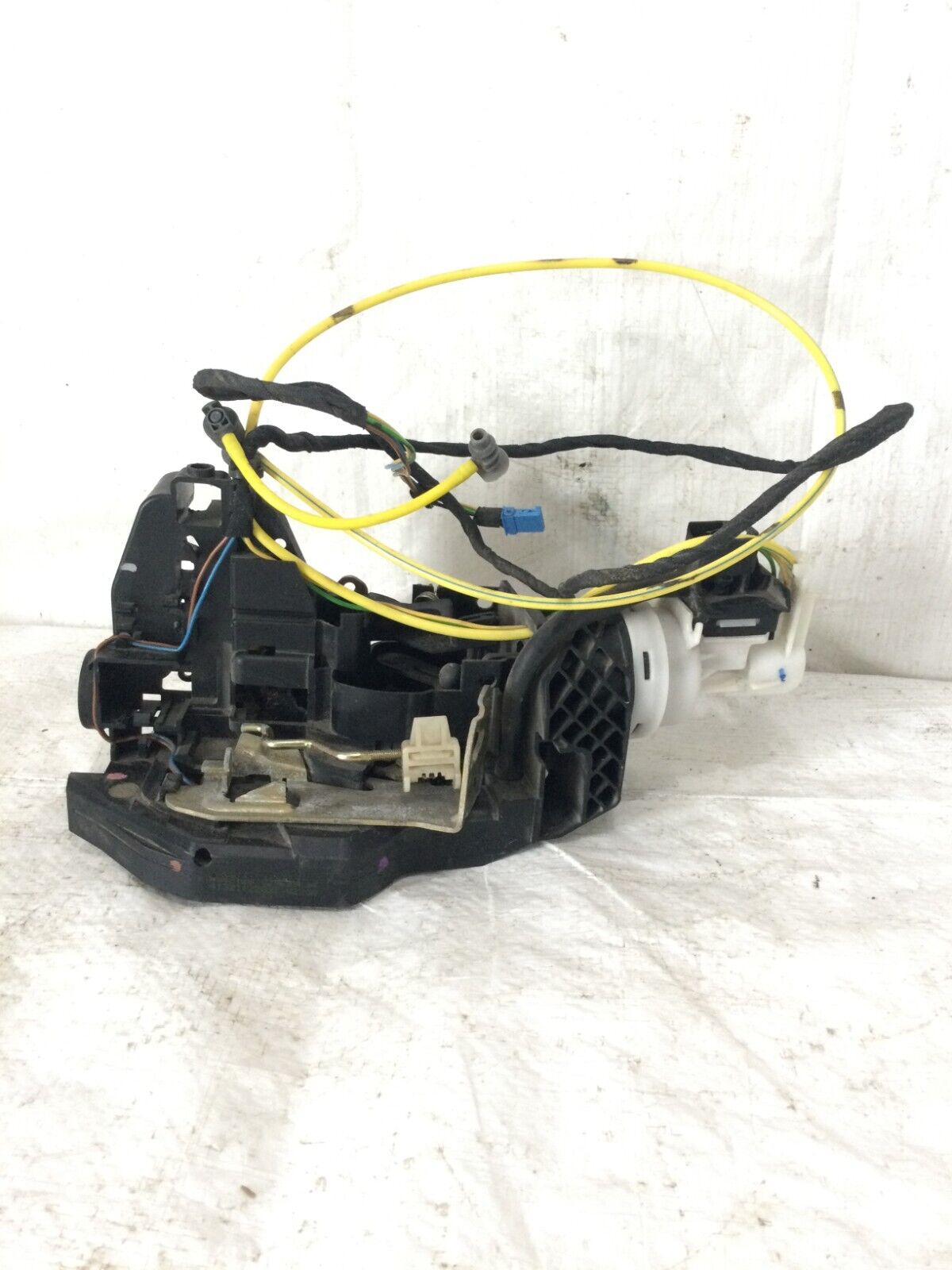 2004 Mercedes Benz S430 Rear Right Side Door Lock Latch Actuator OEM