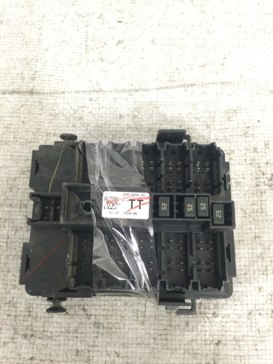 2010 Chevrolet Silverado 1500 Body Wiring Harness Junction Block OEM 20813086