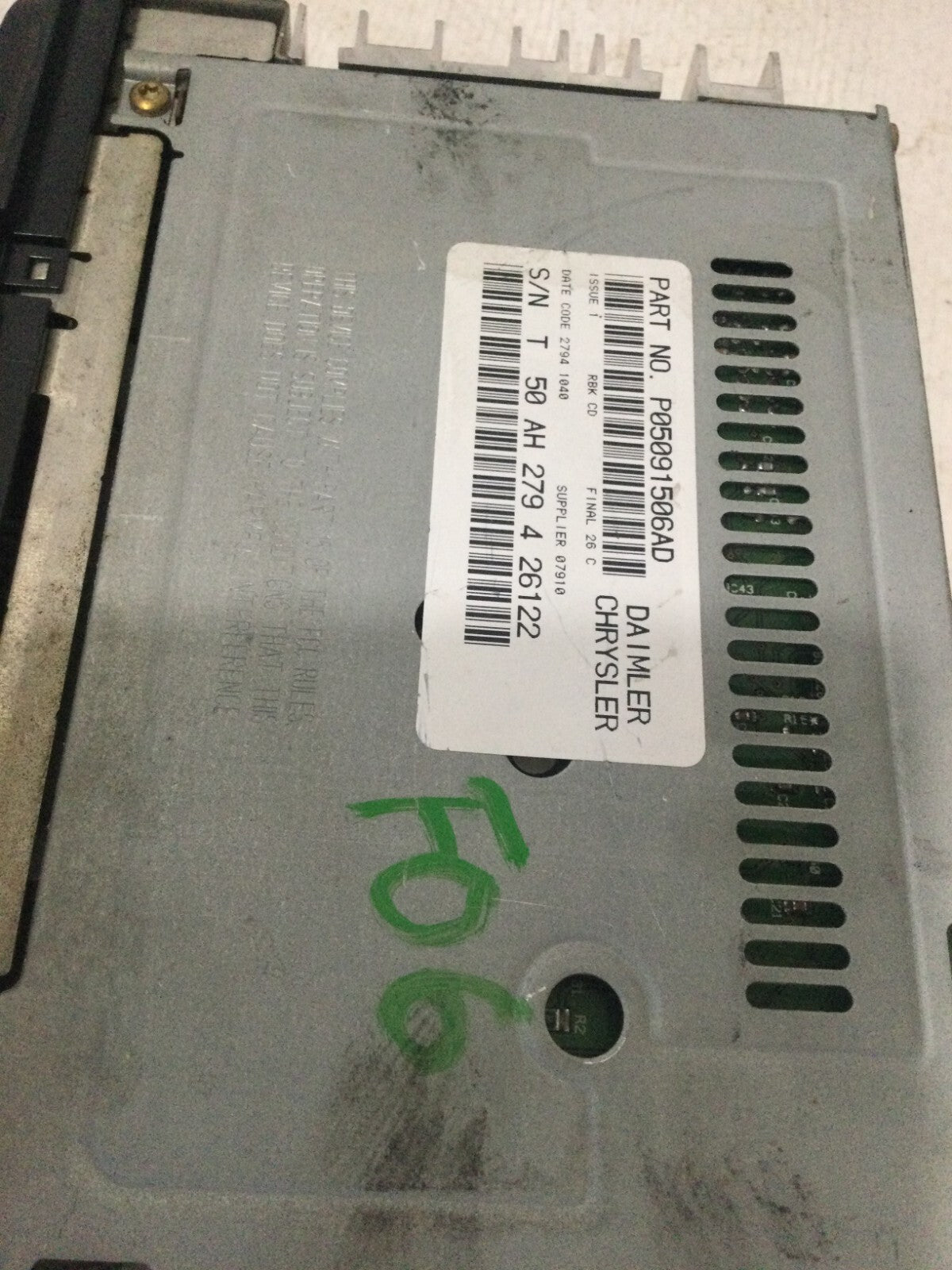 2002-2005 Dodge Ram 1500 Audio Radio Stereo Unit AM FM CD Player 05091506AD