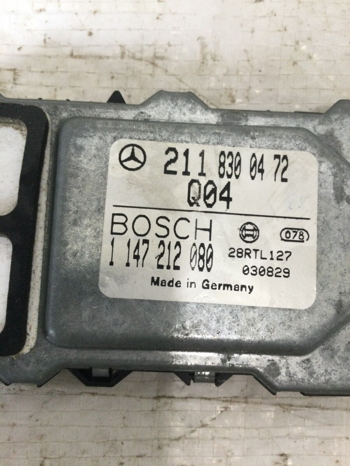 2004 Mercedes Benz S430 Air Emission Sensor Module OEM 2118300472