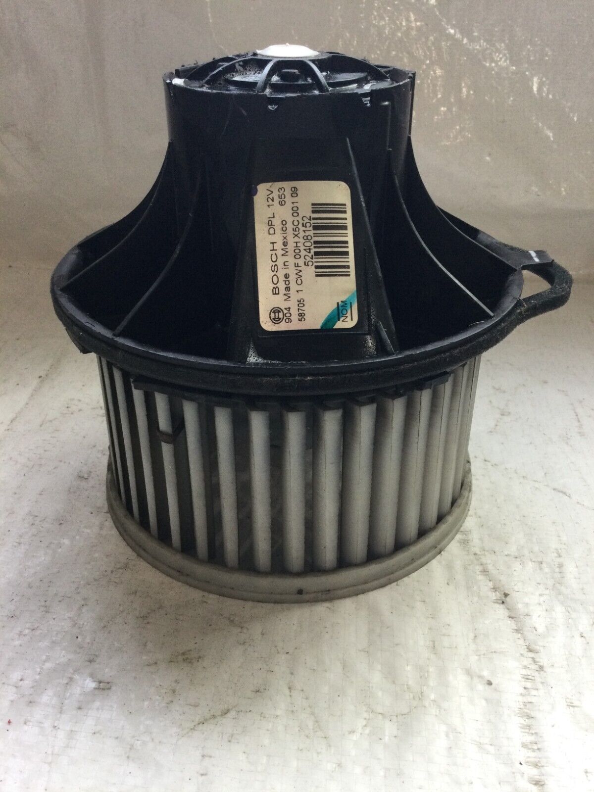 2006 Cadillac Escalade 6.0L A/C Heater Blower Motor OEM 52408152