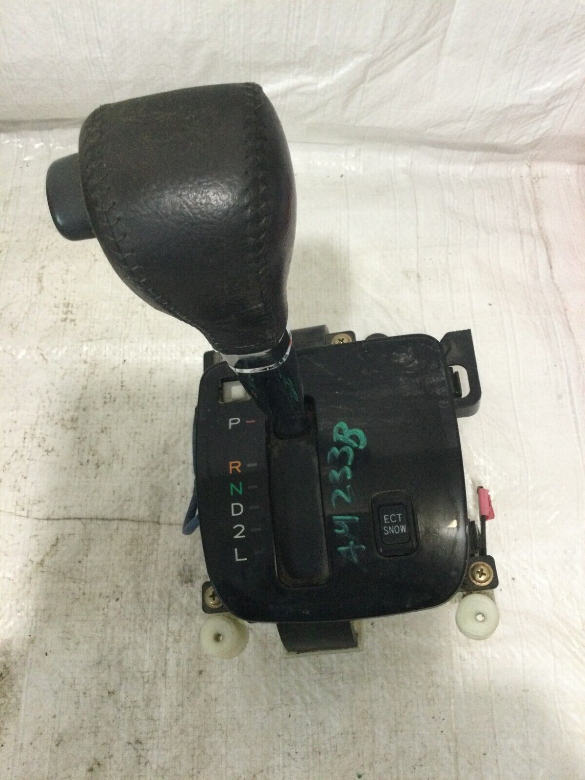 2003 Toyota Highlander Automatic Transmission Gear Floor Shifter Lever OEM