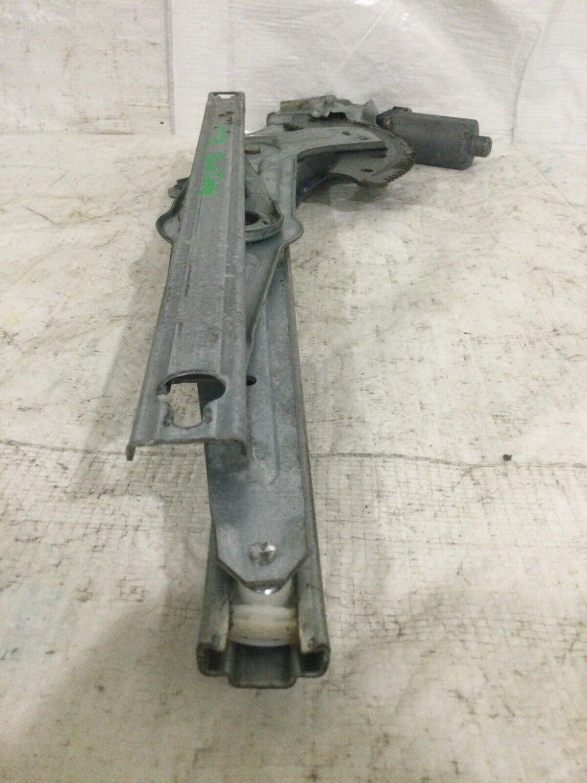 2004 Dodge Ram 1500 Rear Right Regulator Motor OEM