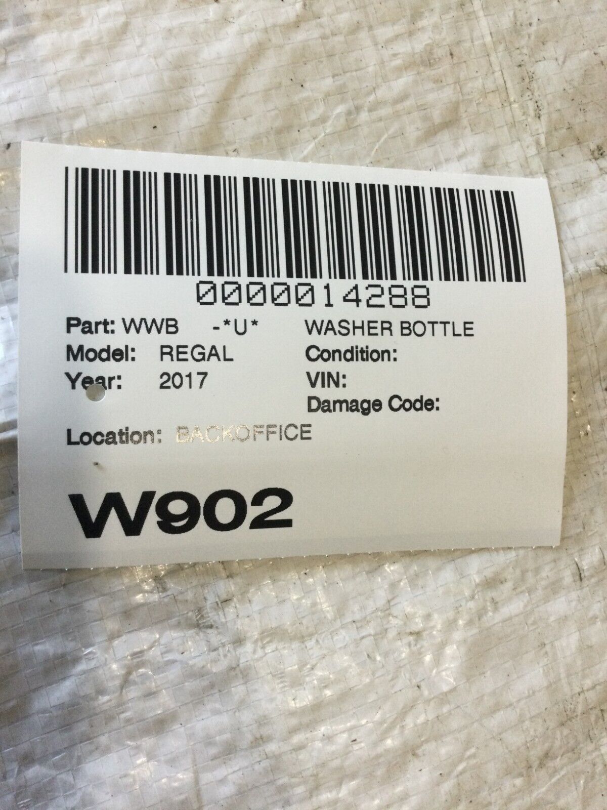 2017 Buick Regal Windshield Washer Reservoir Bottle OEM 13480309 ( DAMAGE TAB )