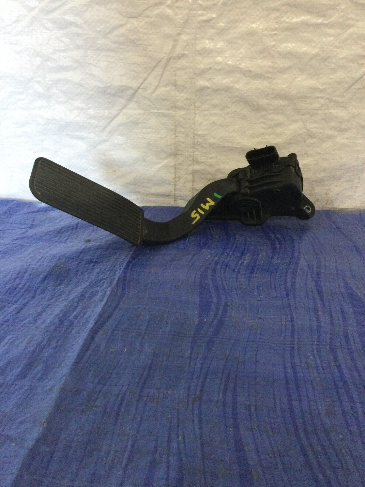 2007 Cadillac Escalade Accelerator Gas Pedal OEM 15847349