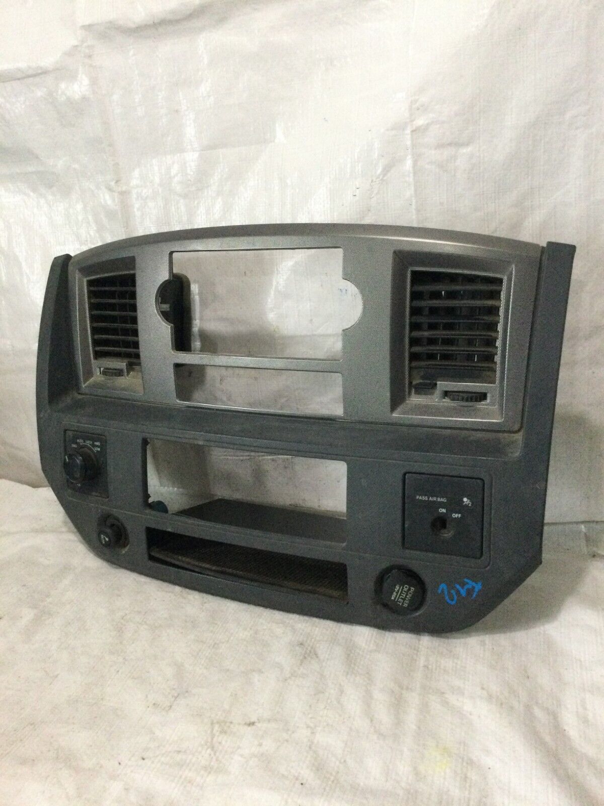 2007 Dodge Ram 1500 Center Dash Radio Bezel Trim OEM