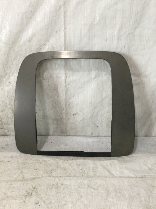 2007-2014 Chevrolet Silverado 1500 Center Dash Radio Trim Bezel OEM 25807746