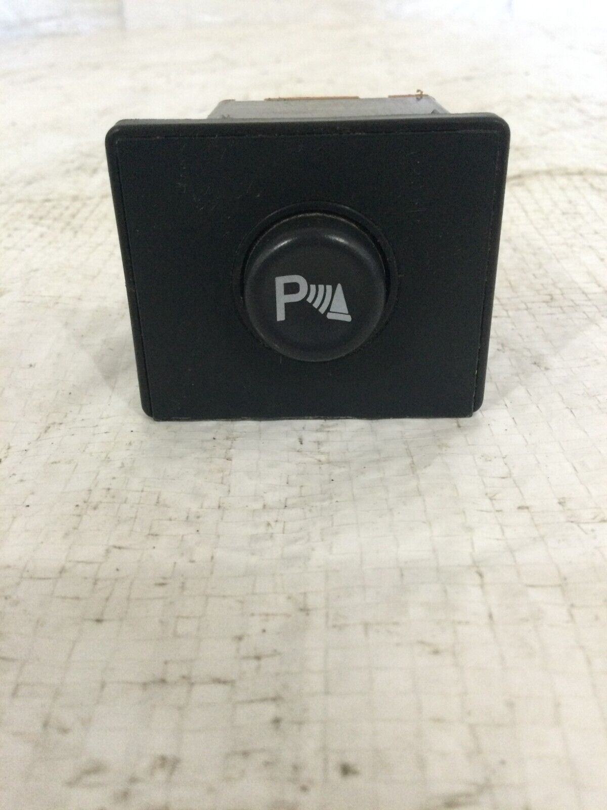 2002-2006 Cadillac Escalade EXT Rear Parking Assist Aid Switch Object Module OEM