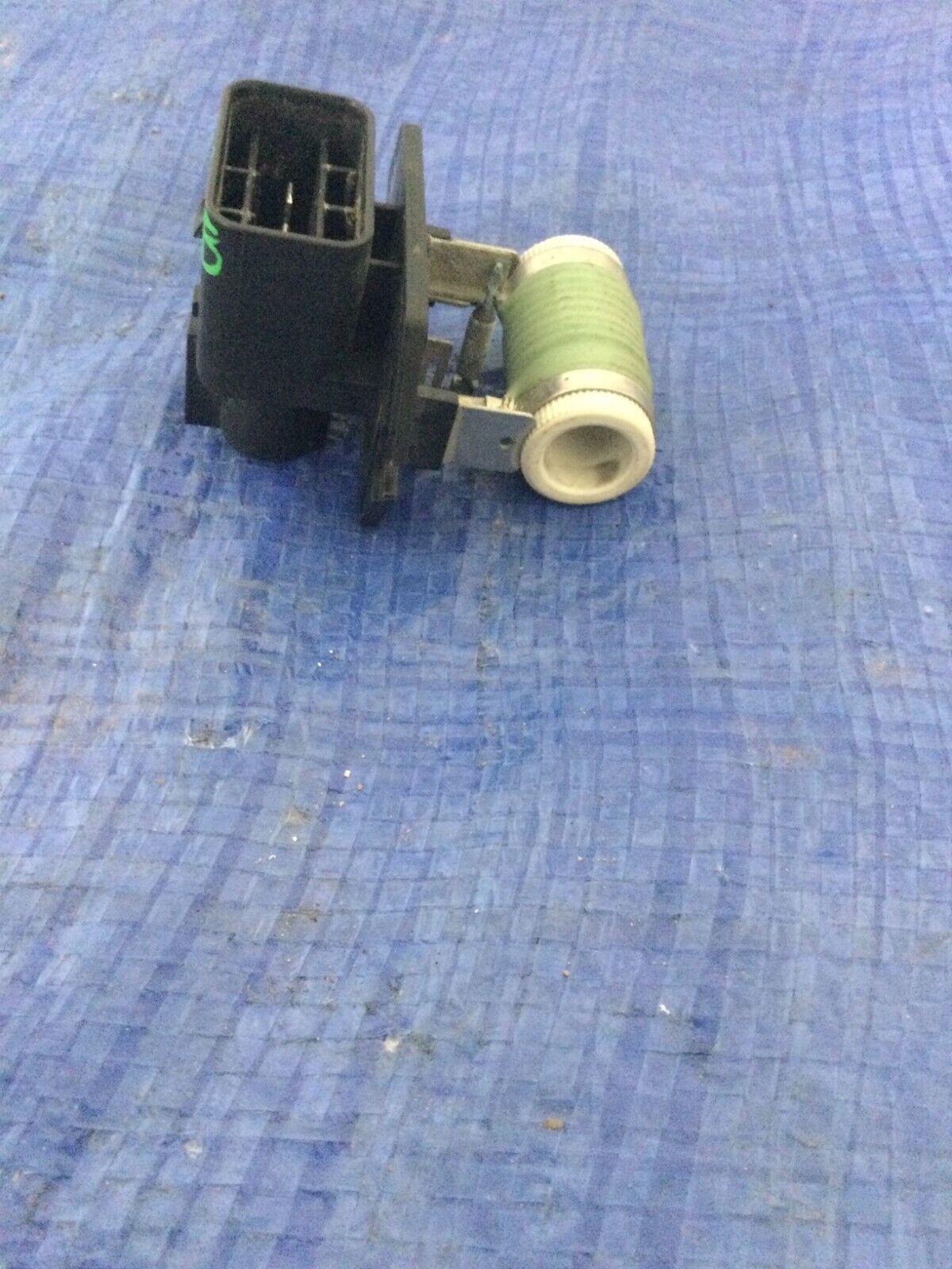 2018 Hyundai Elantra Cooling Fan Resistor LH OEM