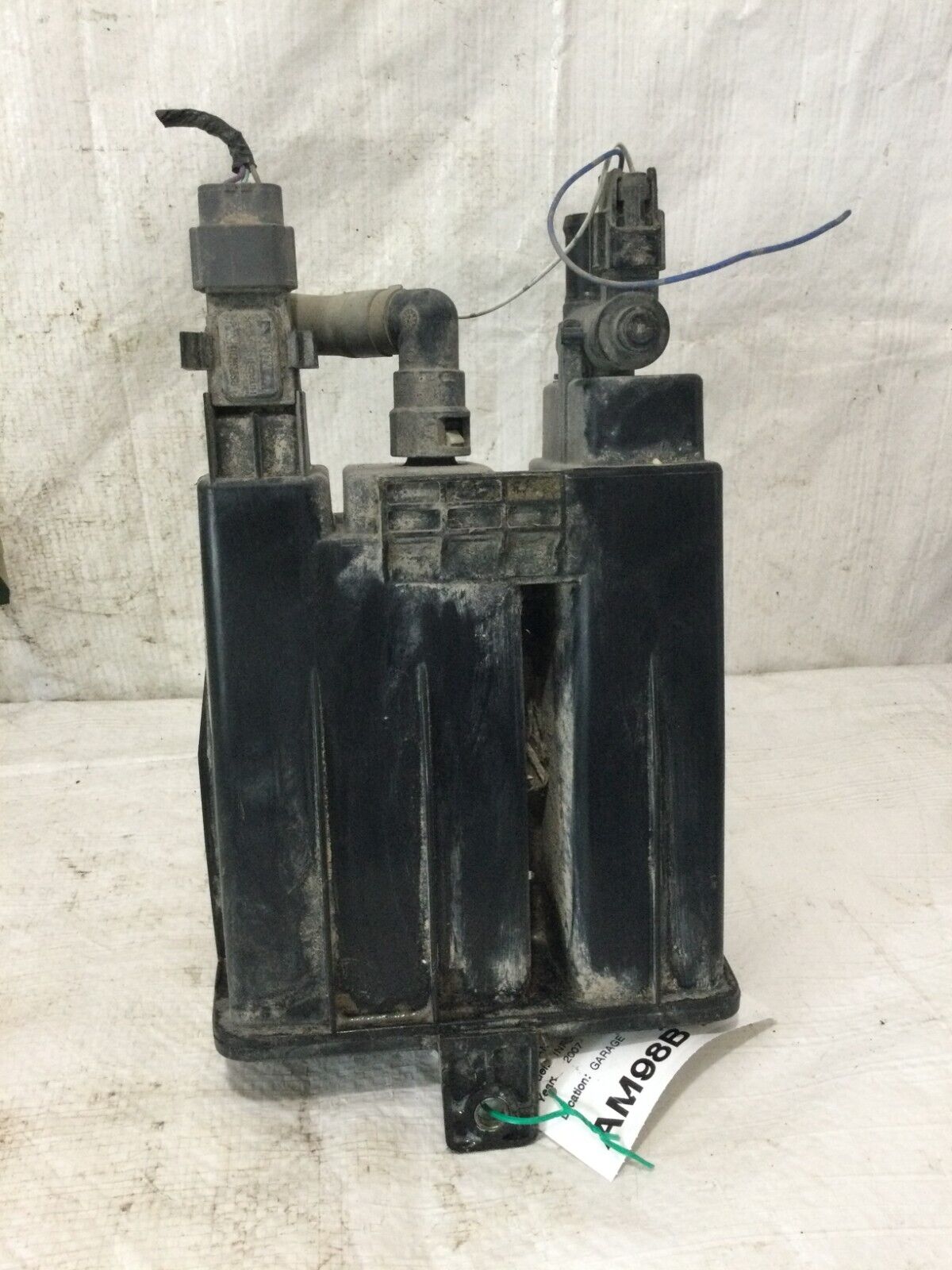 2007-2009 Infiniti G35 Sedan Fuel Evaporator Canister OEM 3.5L