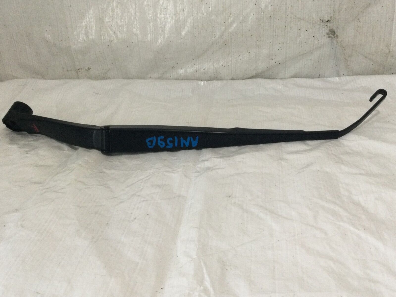 2020 Nissan Rogue Right Rear Windshield  Wiper Arm OEM