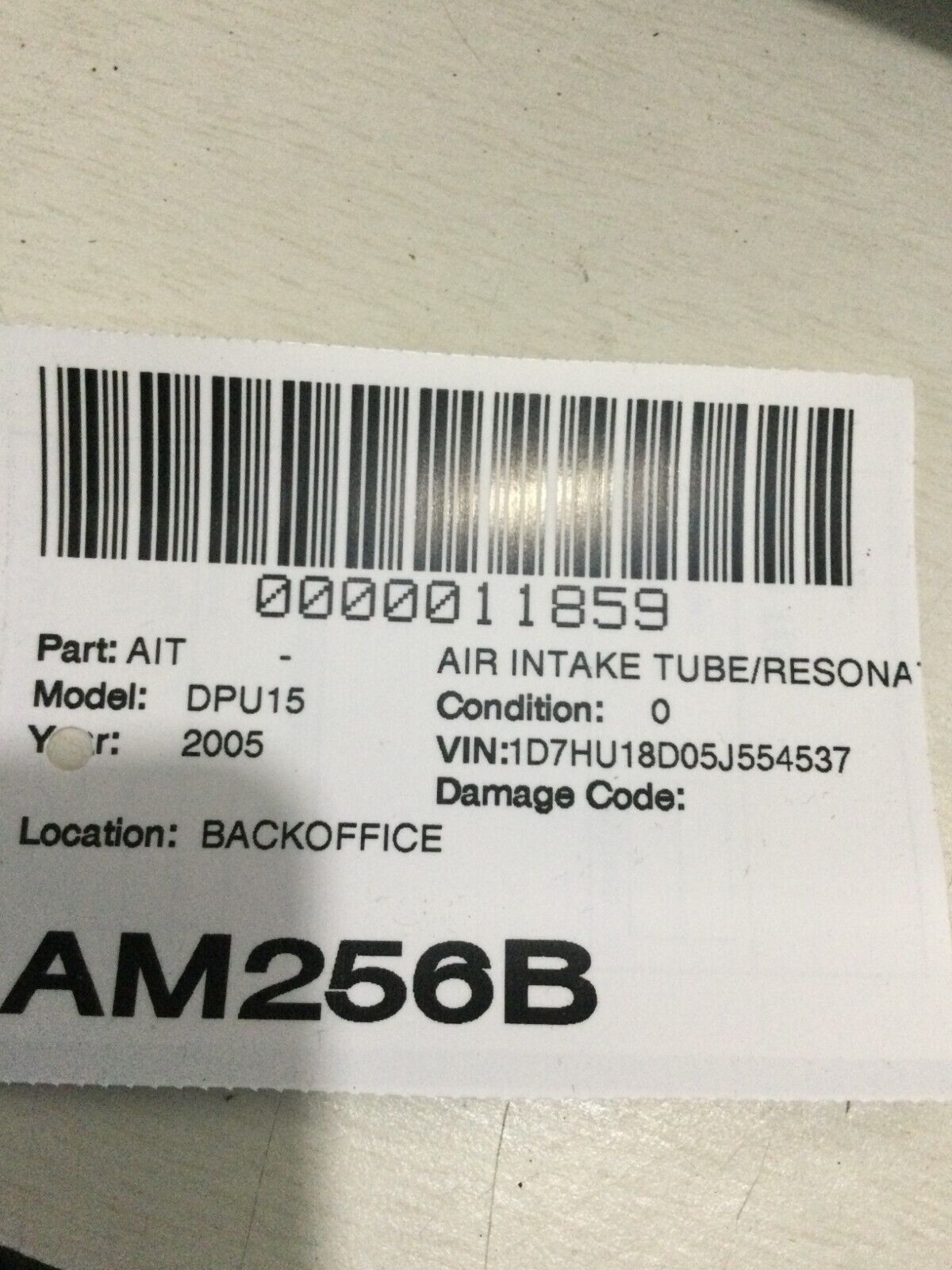 2004-2005 Dodge Ram 1500 5.7L Hemi Air Intake Resonator Housing Box OEM 53032463