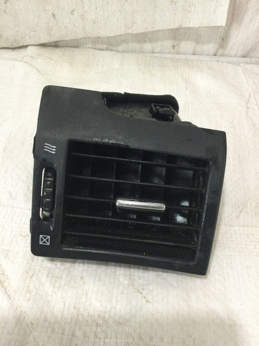 2006-2010 Infiniti M45 Right Passenger Dash Air Vent OEM