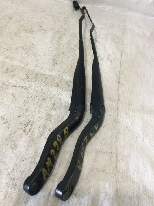 2014 RAM 3500  Wiper Arm  Set OEM