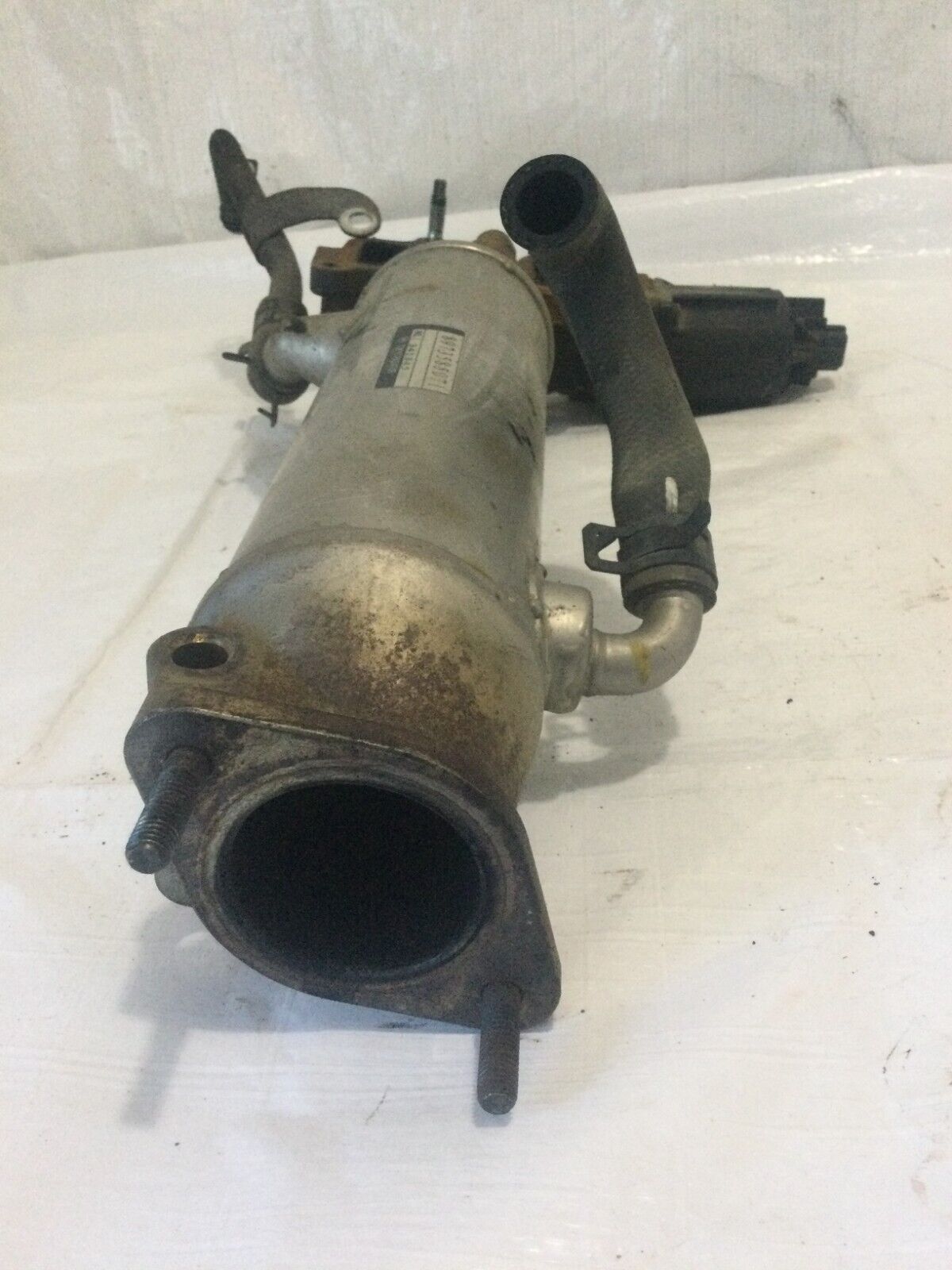 2006-2007 GMC Sierra 2500HD DMAX LBZ EGR Valve Motor & Cooler 8973585071 OEM