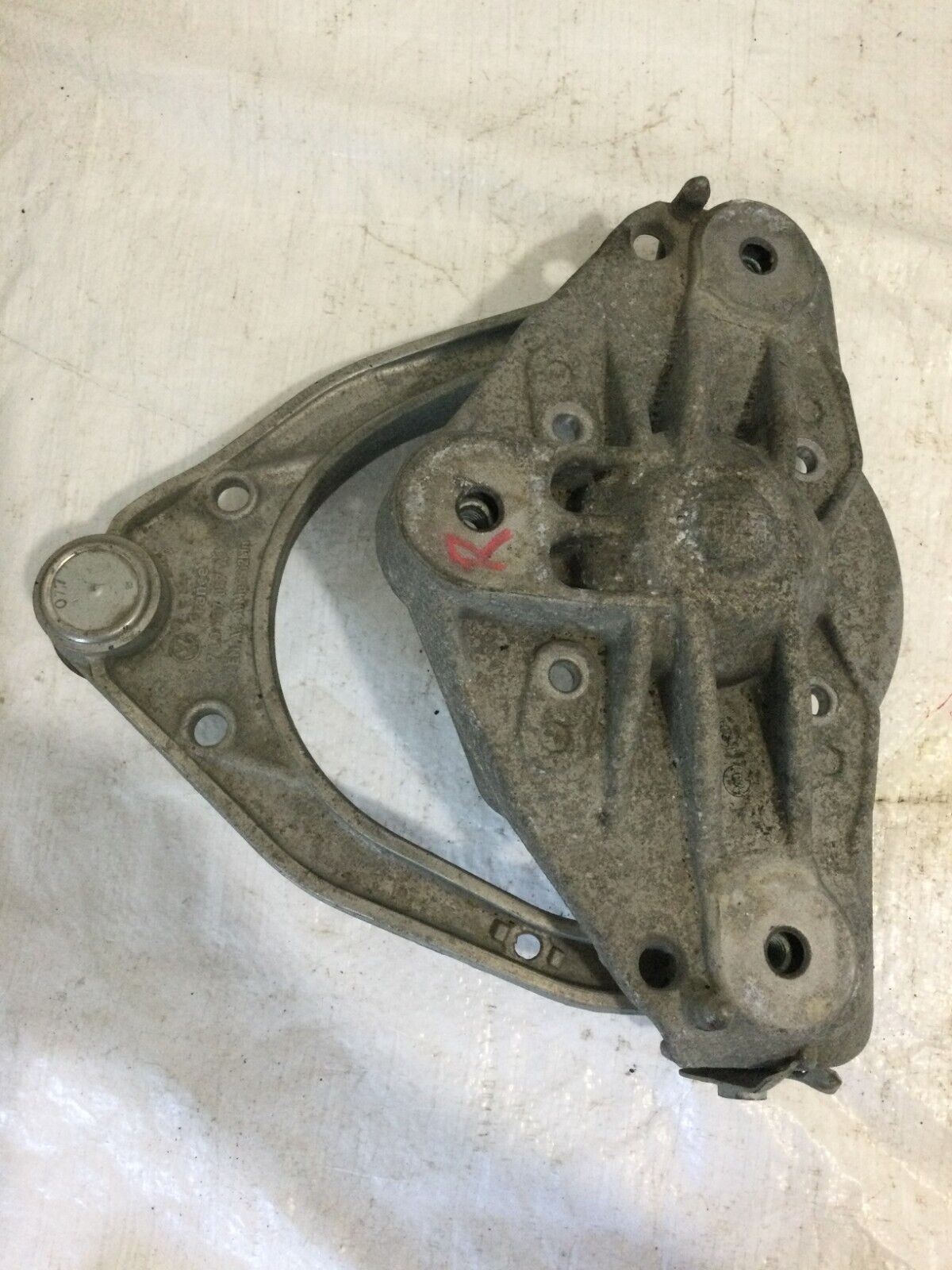 2004-2010 Volkswagen Touareg Front Right Upper Control Arm 7L0407047A OEM
