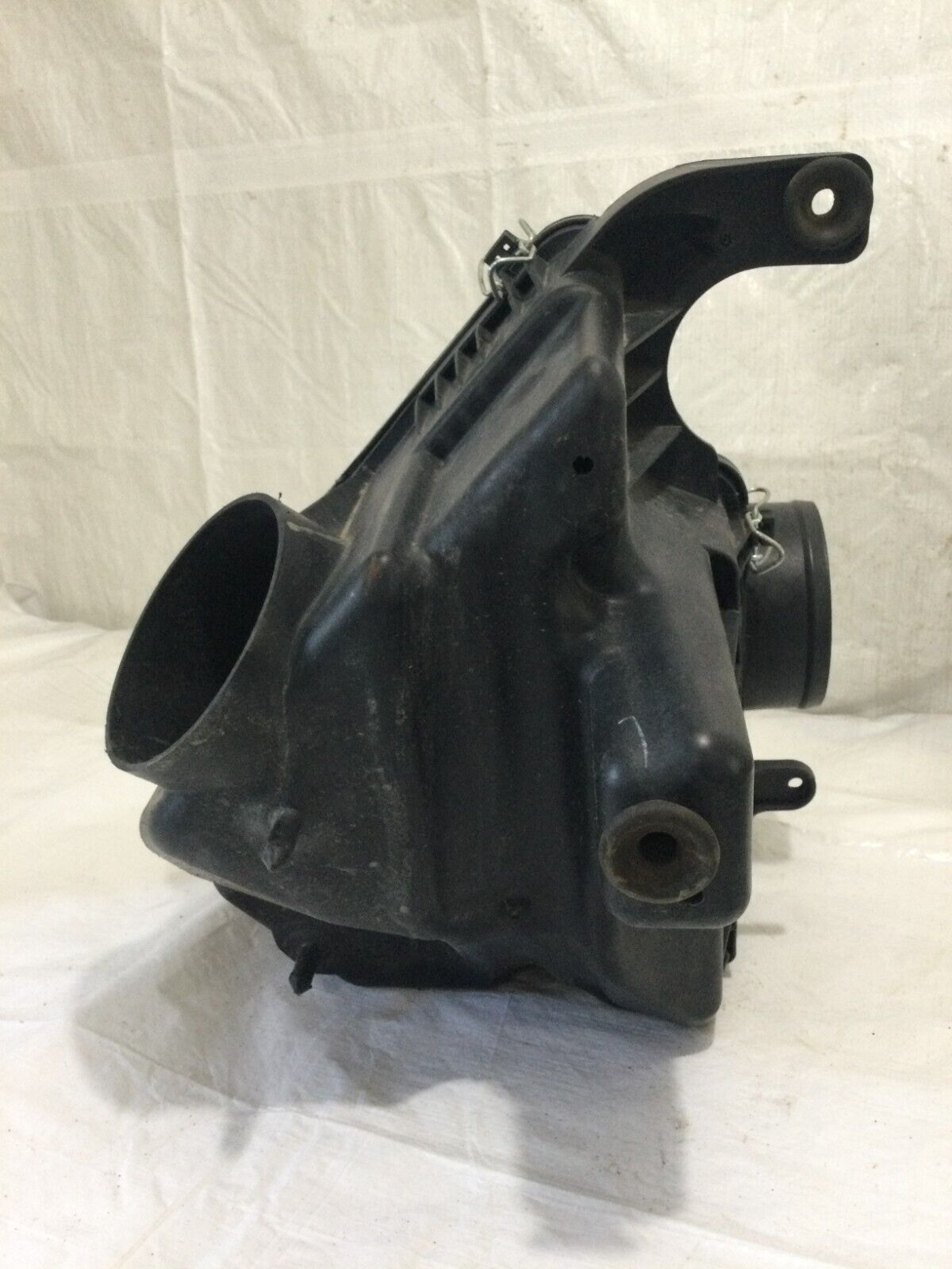 2017 Dodge Grand Caravan Air Cleaner Filter Box OEM